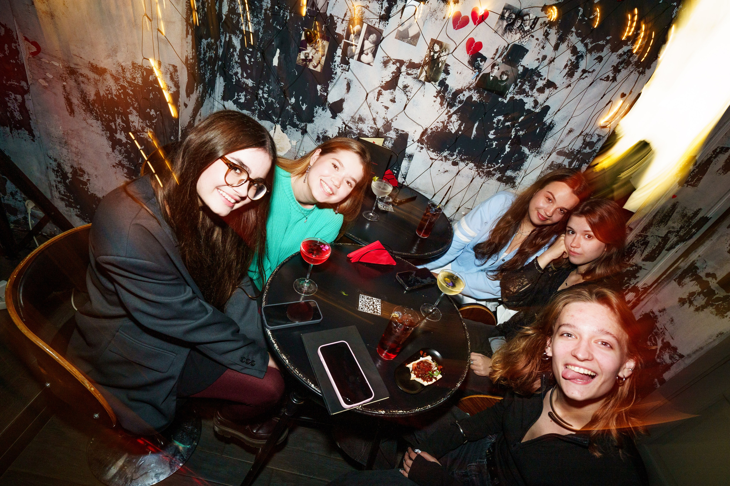 Из Сибири с любовью. Бар разбитых сердец. Концертный и репортажный фотограф в Санкт-Петербурге Слава Пахомов