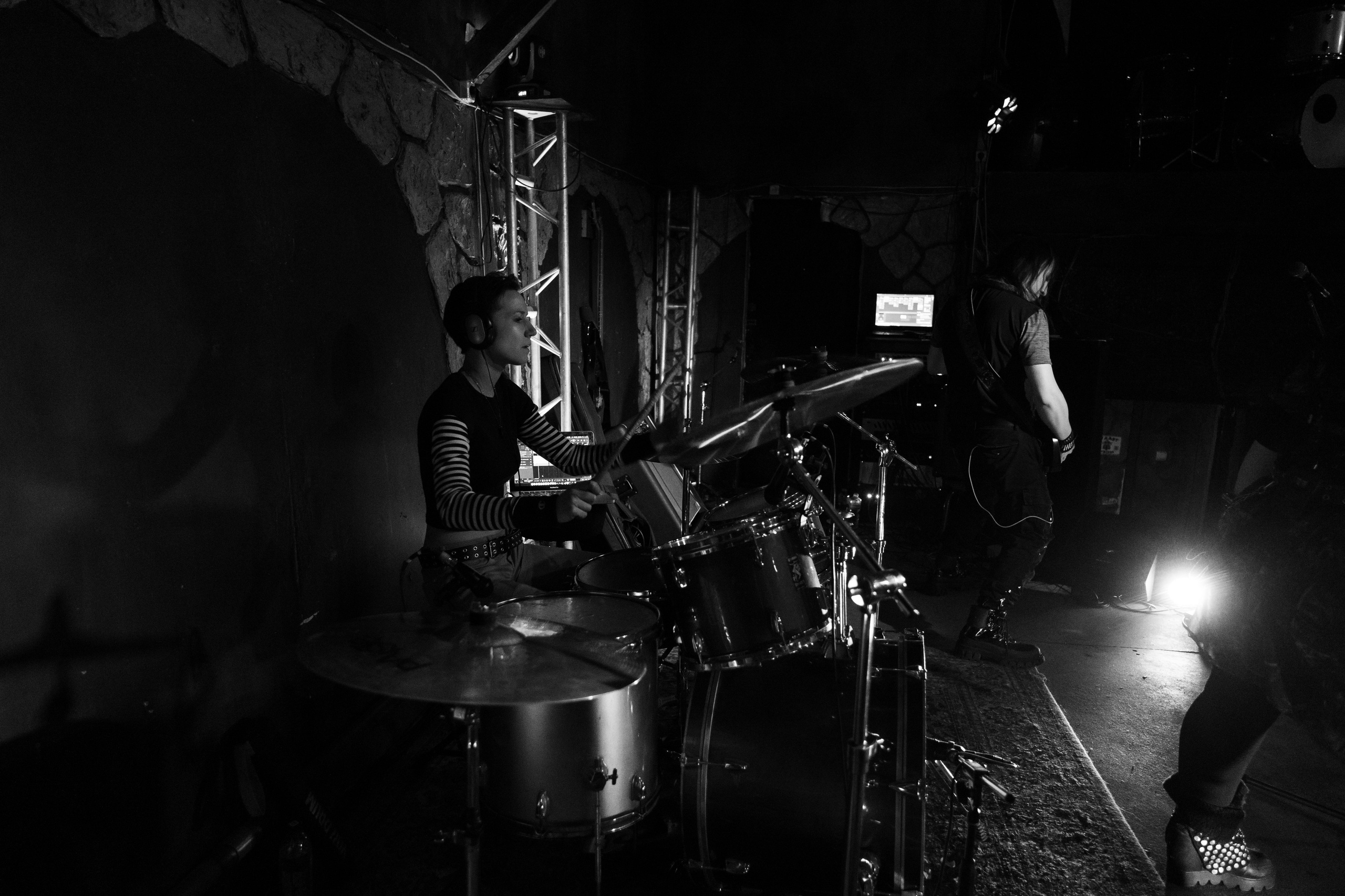 Ночь На Земле|Нора, Псков. Концертный и репортажный фотограф в Санкт-Петербурге Слава Пахомов