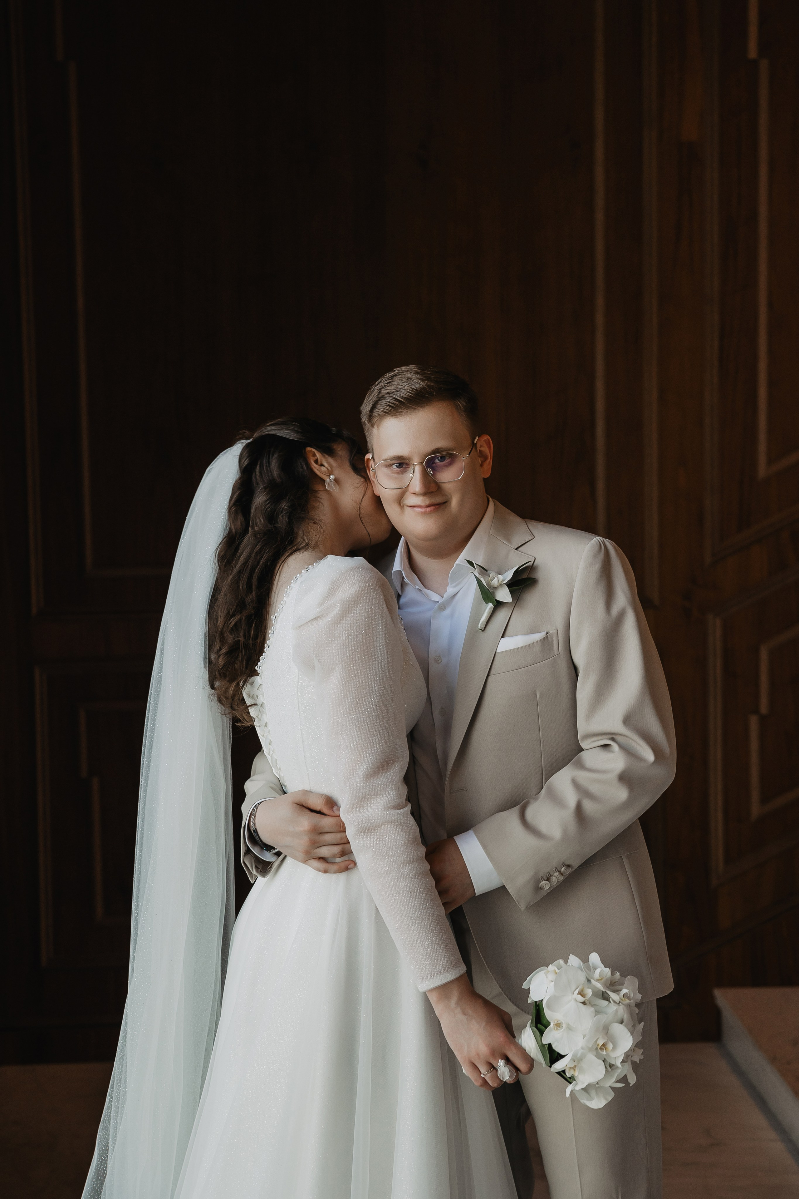 Свадебная фотосессия в отеле Marriott Imperial PlazaСвадебная фотосессия в отеле Marriott Imperial Plaza