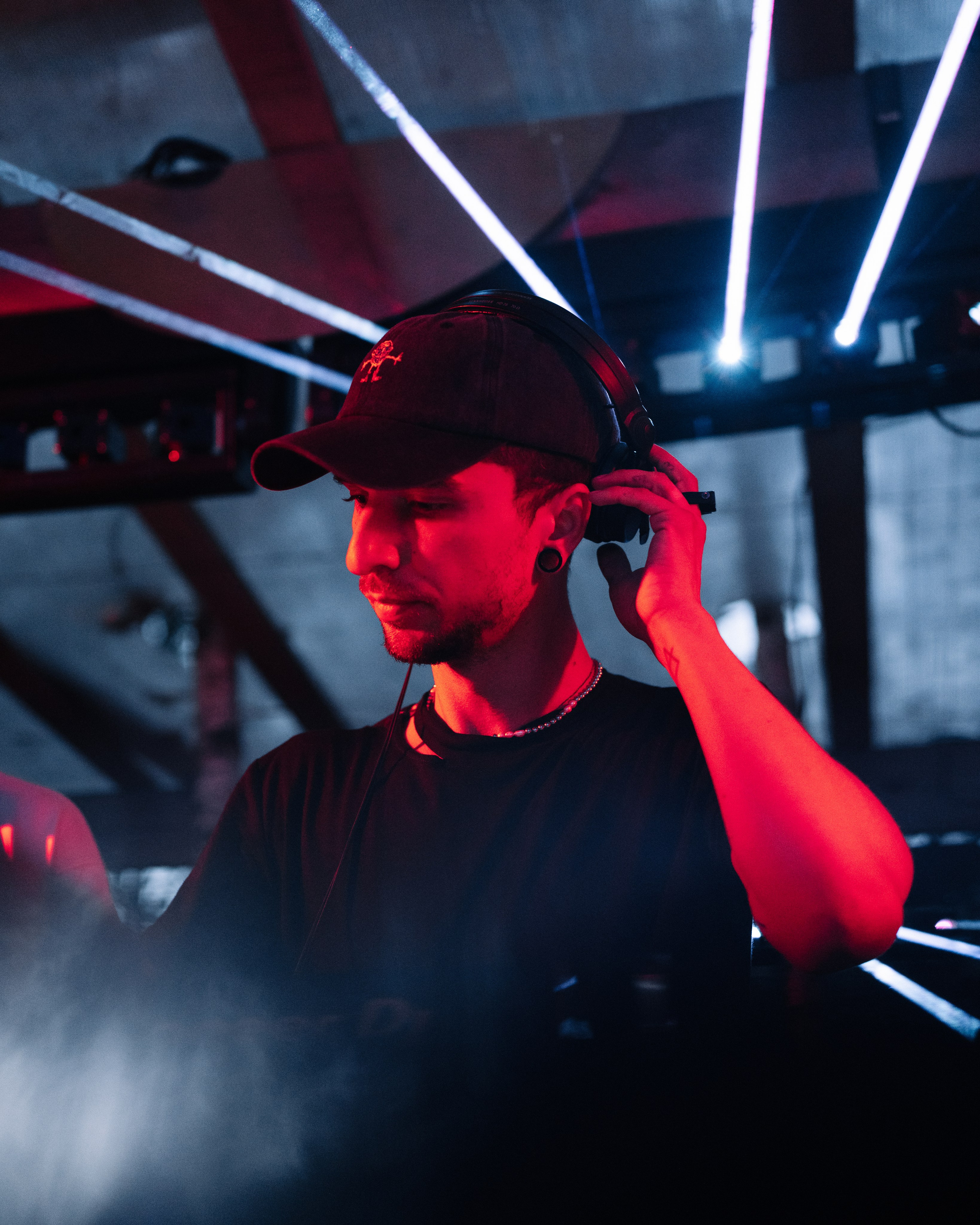 Signal 2024. @tomrus: Рустам Шагиморданов — фотограф