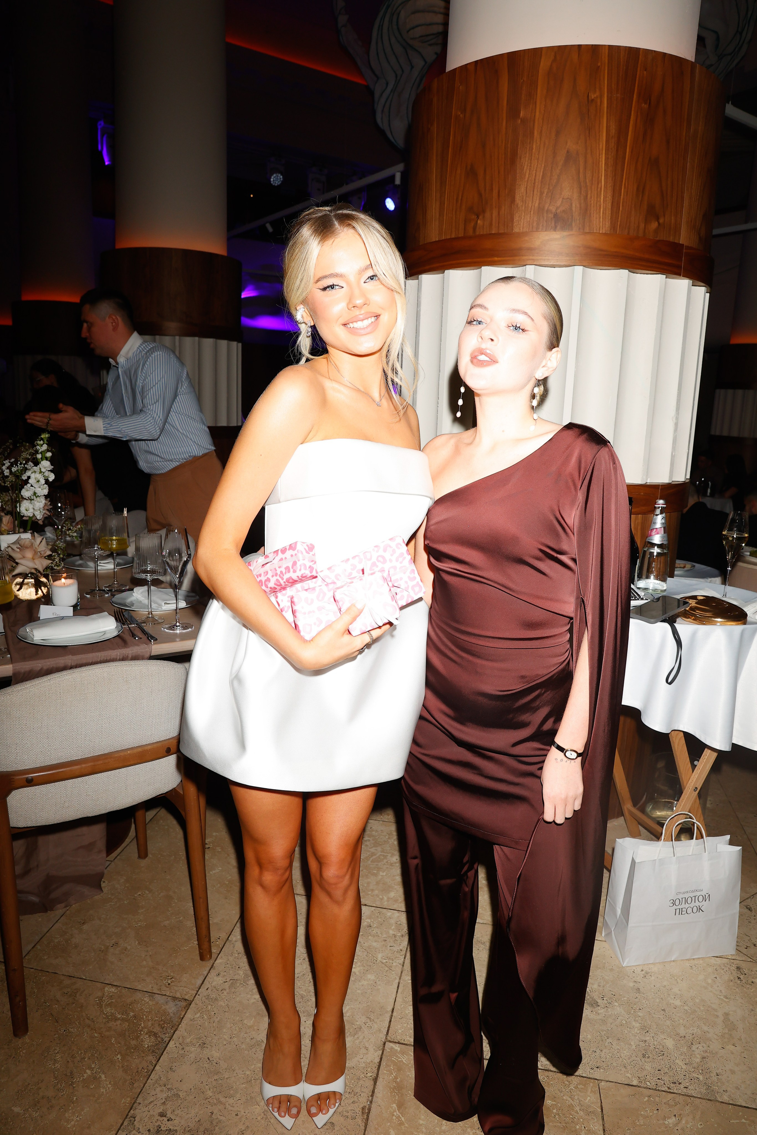 КАТЯ МОТОВИЛОВА. Nikolskayasecular