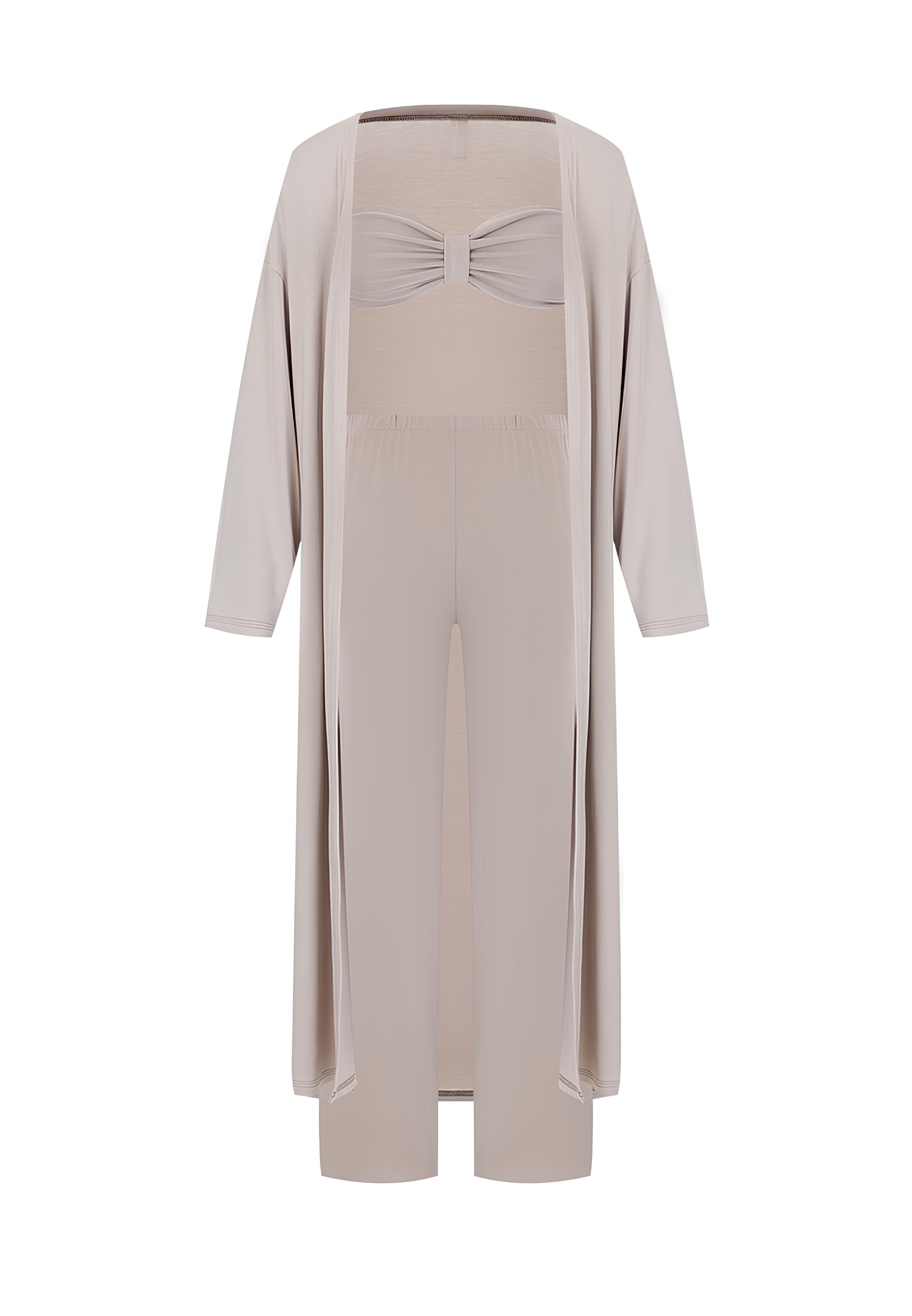 Mimi Pajamas. Photographer. Producer. Retoucher