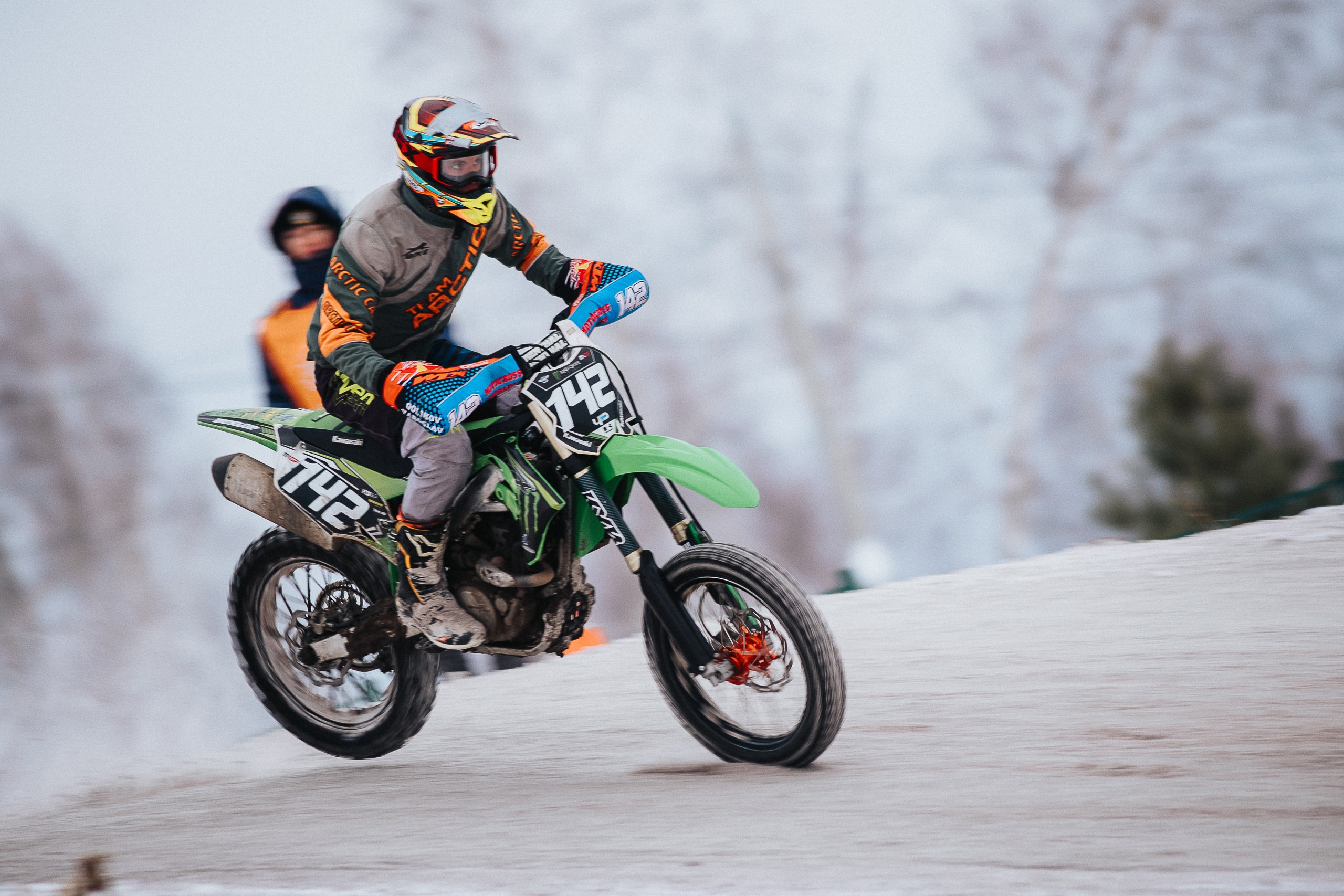 29.12.2024 — Праздничная тренировка на мотоциклетной трассе Люскус. Репортажный фотограф в Кемерово