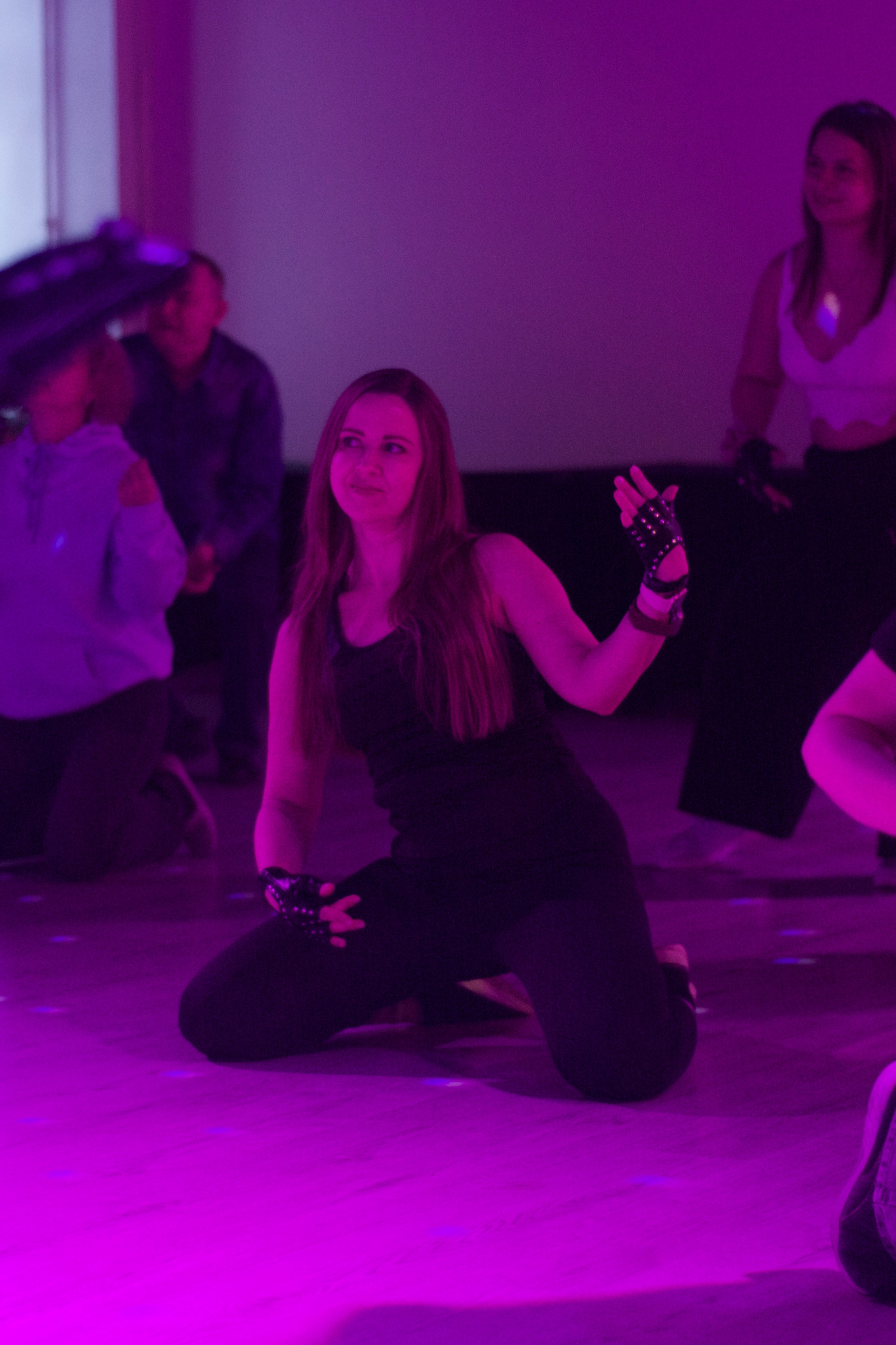 Just Dance. F/8 and be there — оказаться в нужном месте и поймать момент