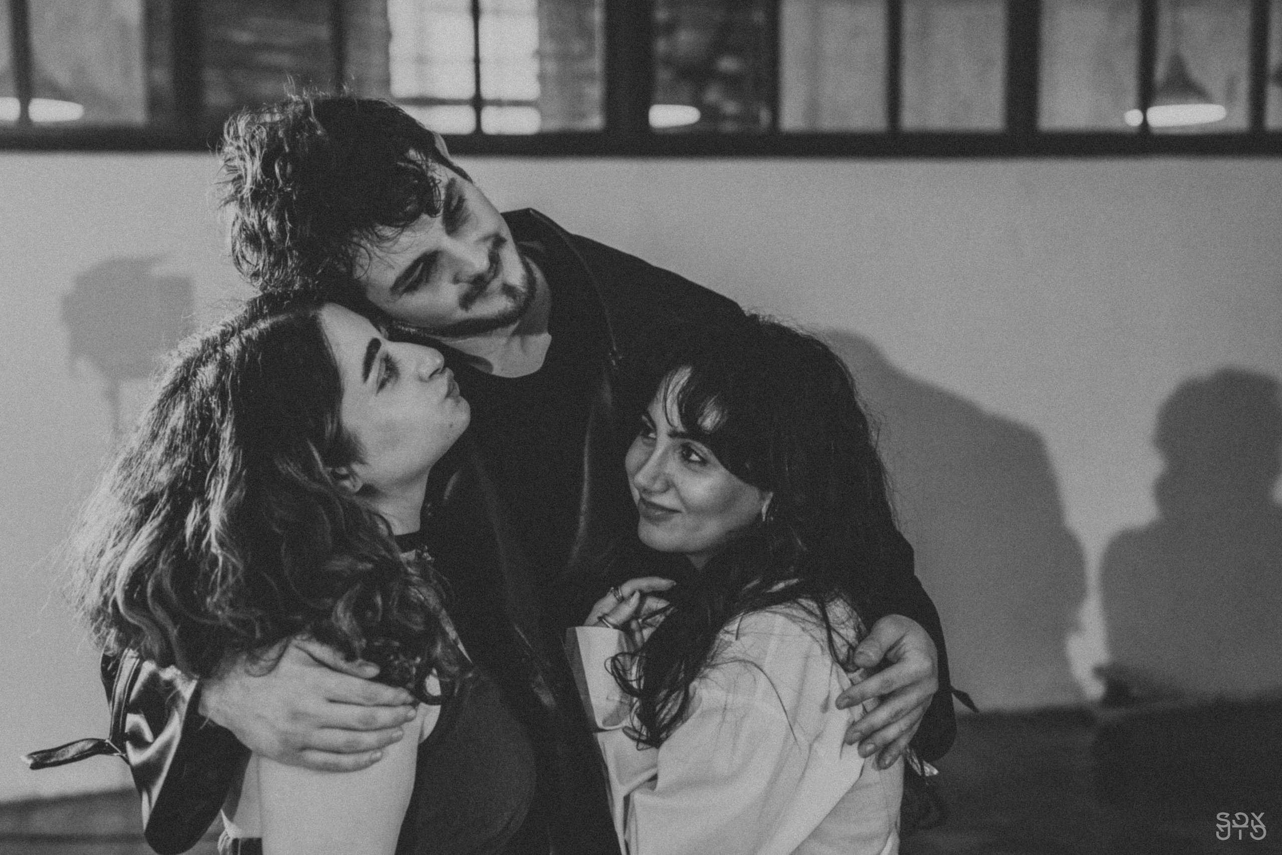 BAKED ROLL x Grad! ent