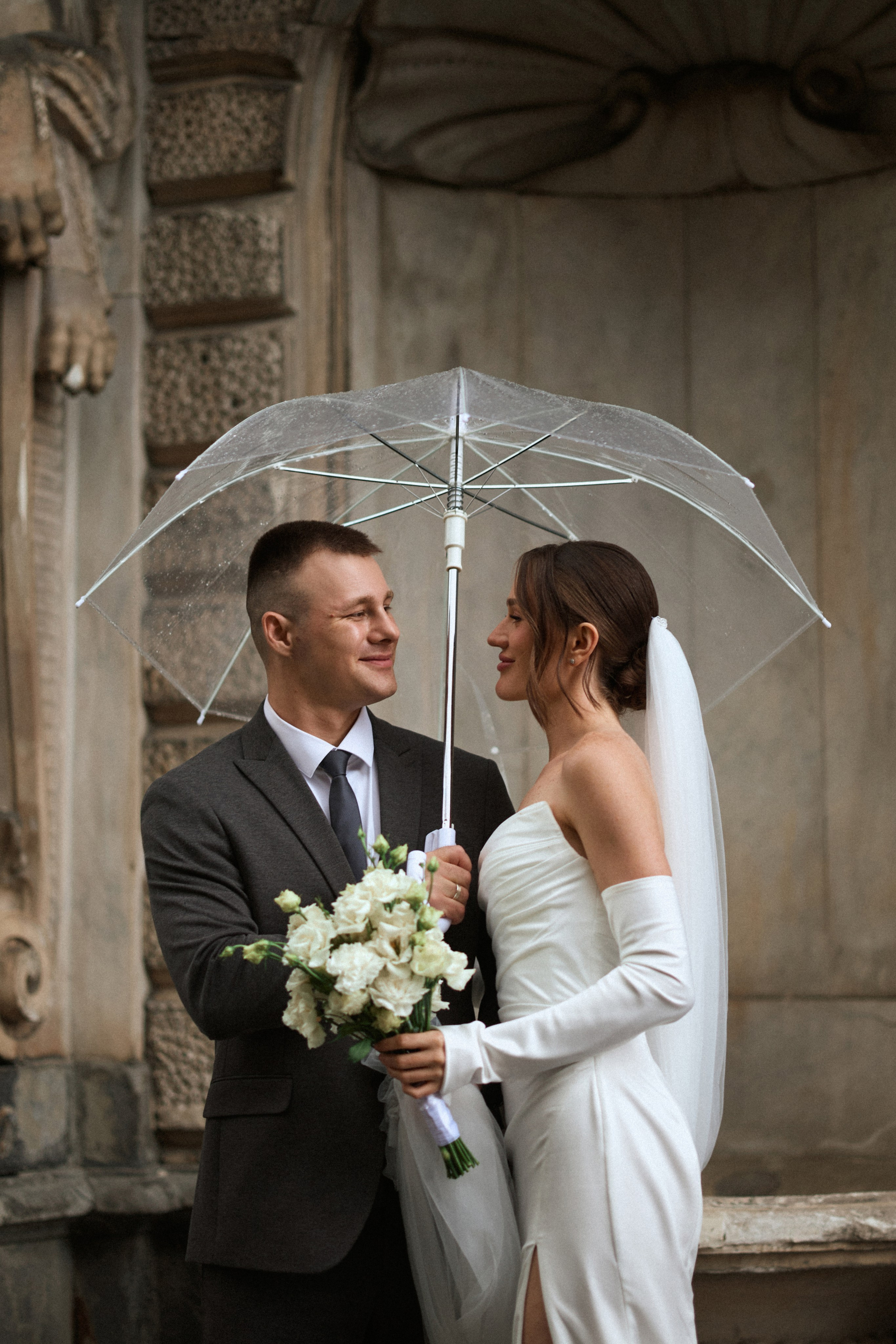 Свадьба в Питере на катере. Сестры Карабаза. Фотографы и ретушеры в Москве и Санкт-Петербурге