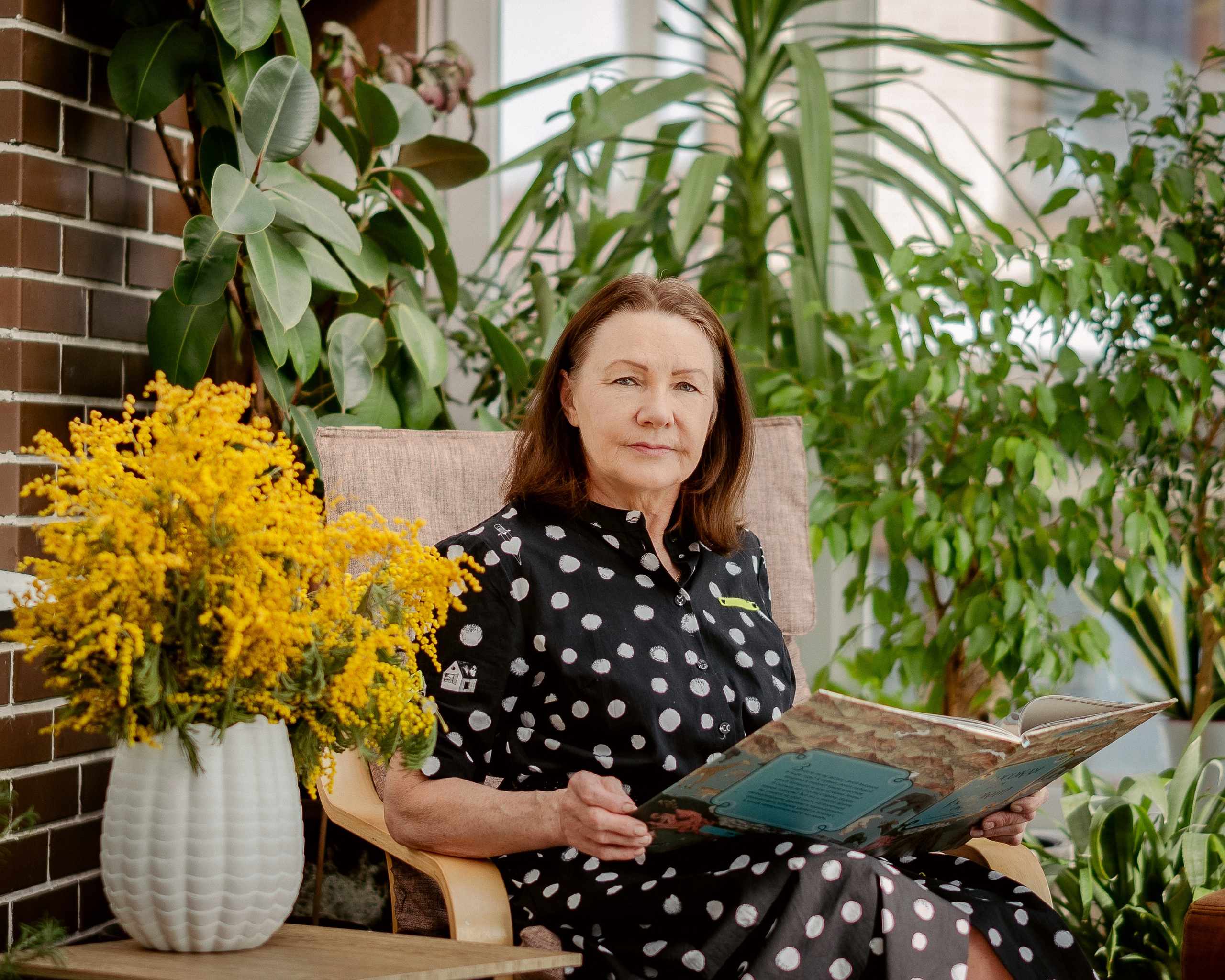 Бабушка с внуками. Портретный и семейный фотограф в Москве/Видное