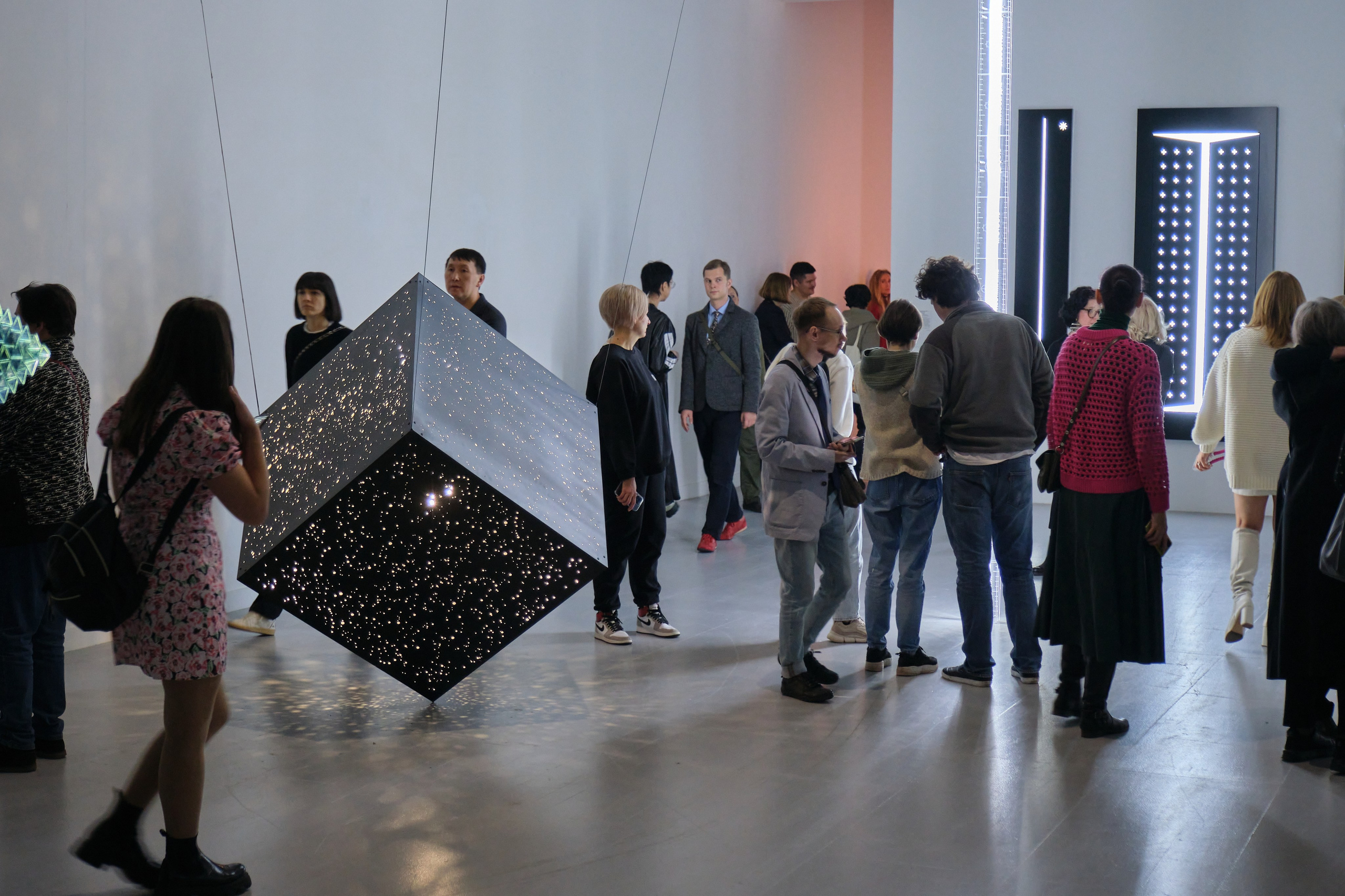 Выставка Свет. Третьяковская галерея. Профессиональный фотограф в Москве Захар Ишутин