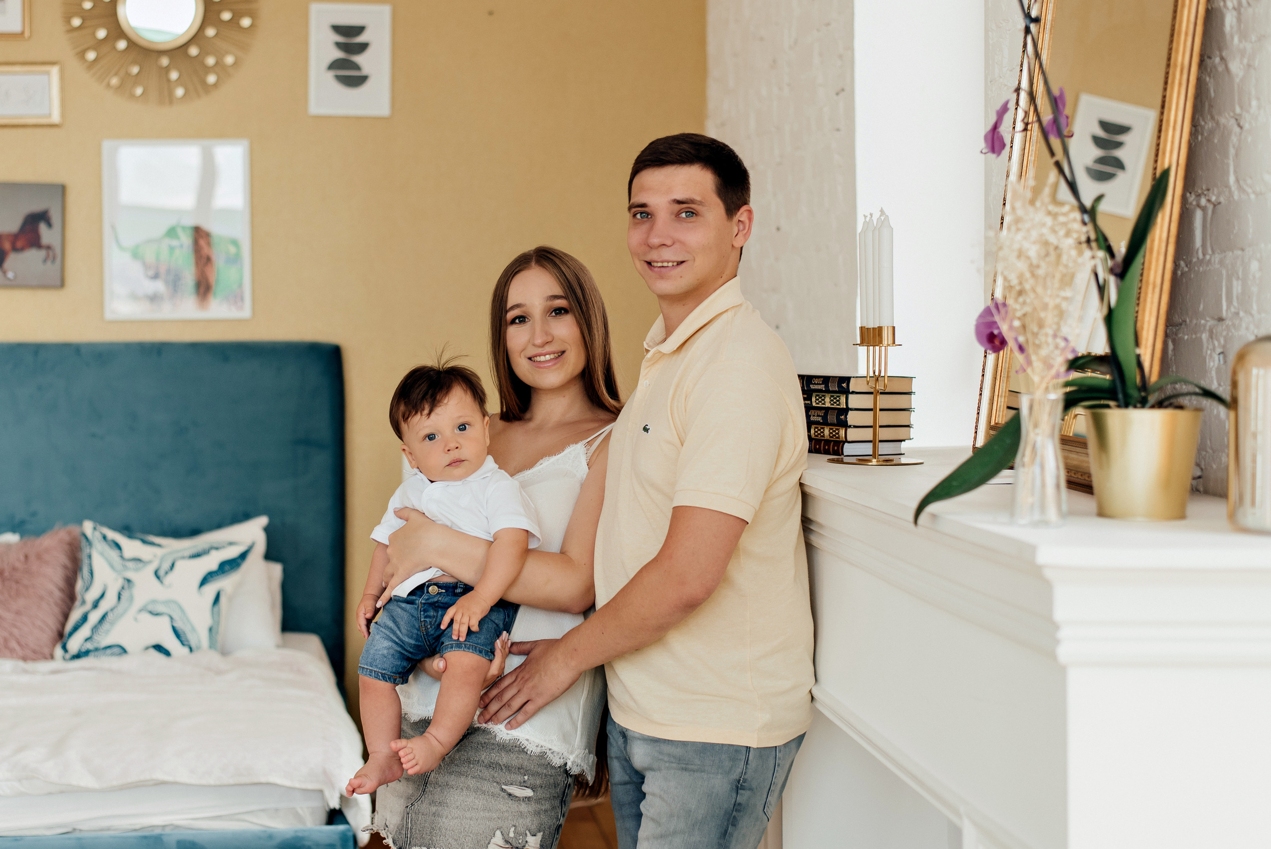 Семейная фотосессия в студии. Фотограф Москва