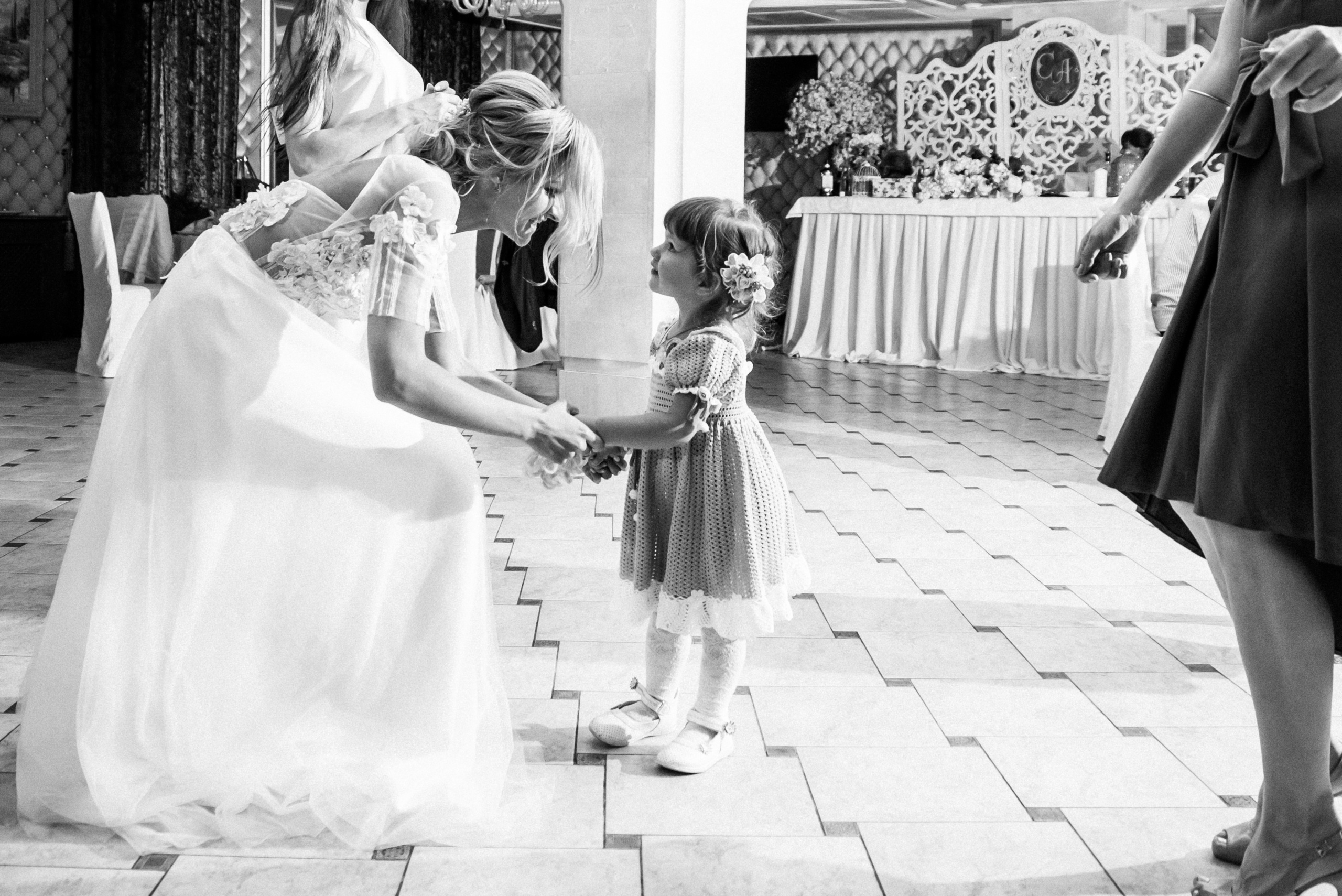 Свадебная фотосессия в Грибоедовском загсе. Фотограф Москва