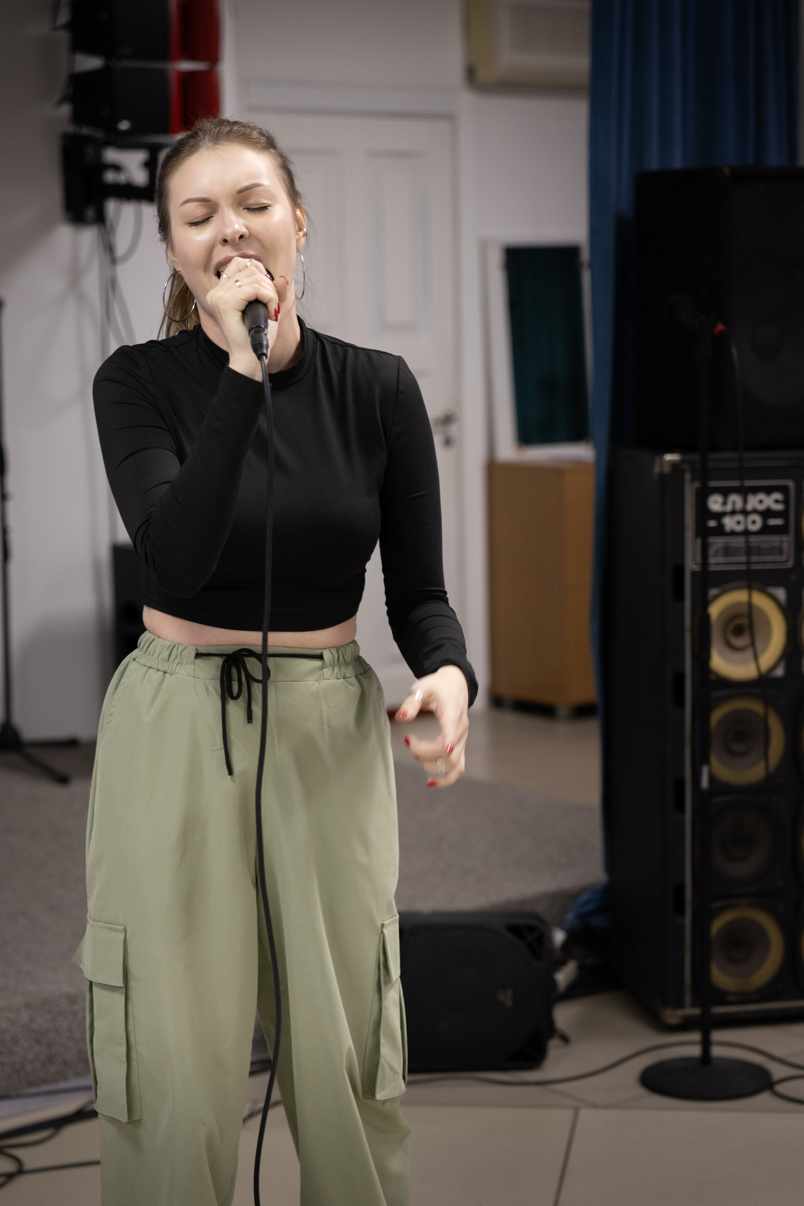 Отчётный концерт музыкальной студии «Michelle». Фотограф Новосибирск, Академгородок — Айна