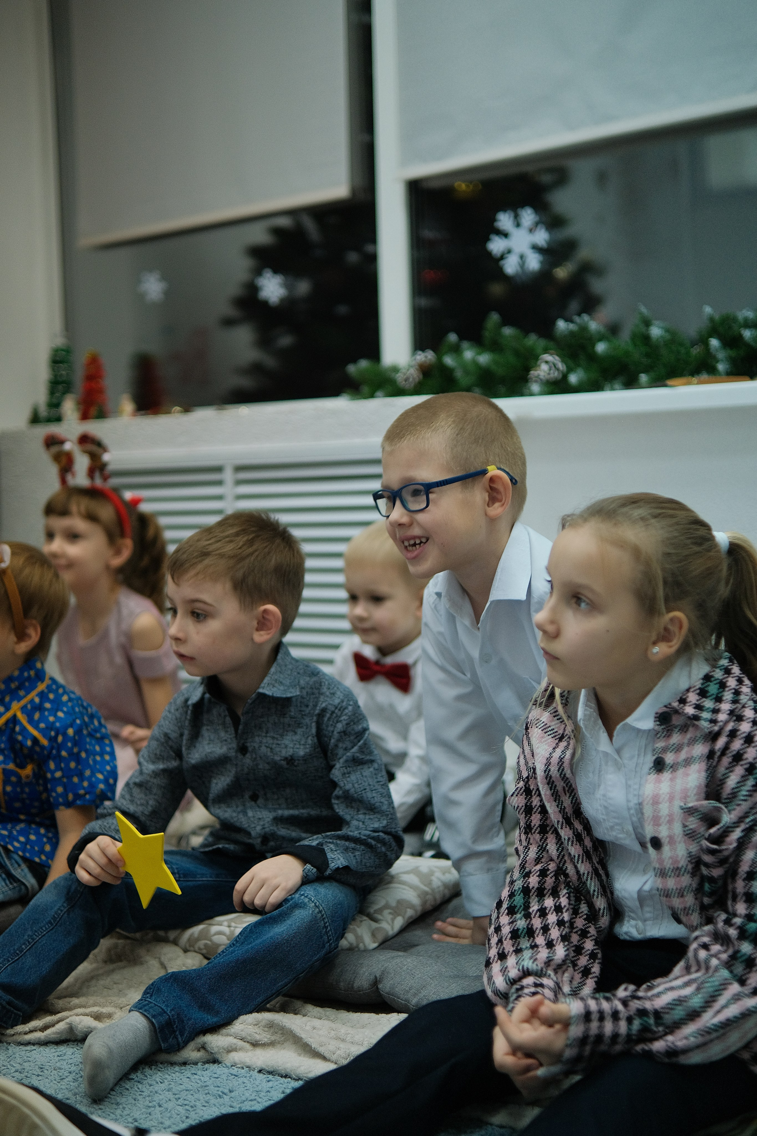 Мир знаний (Новогодний утренник). Serg_film