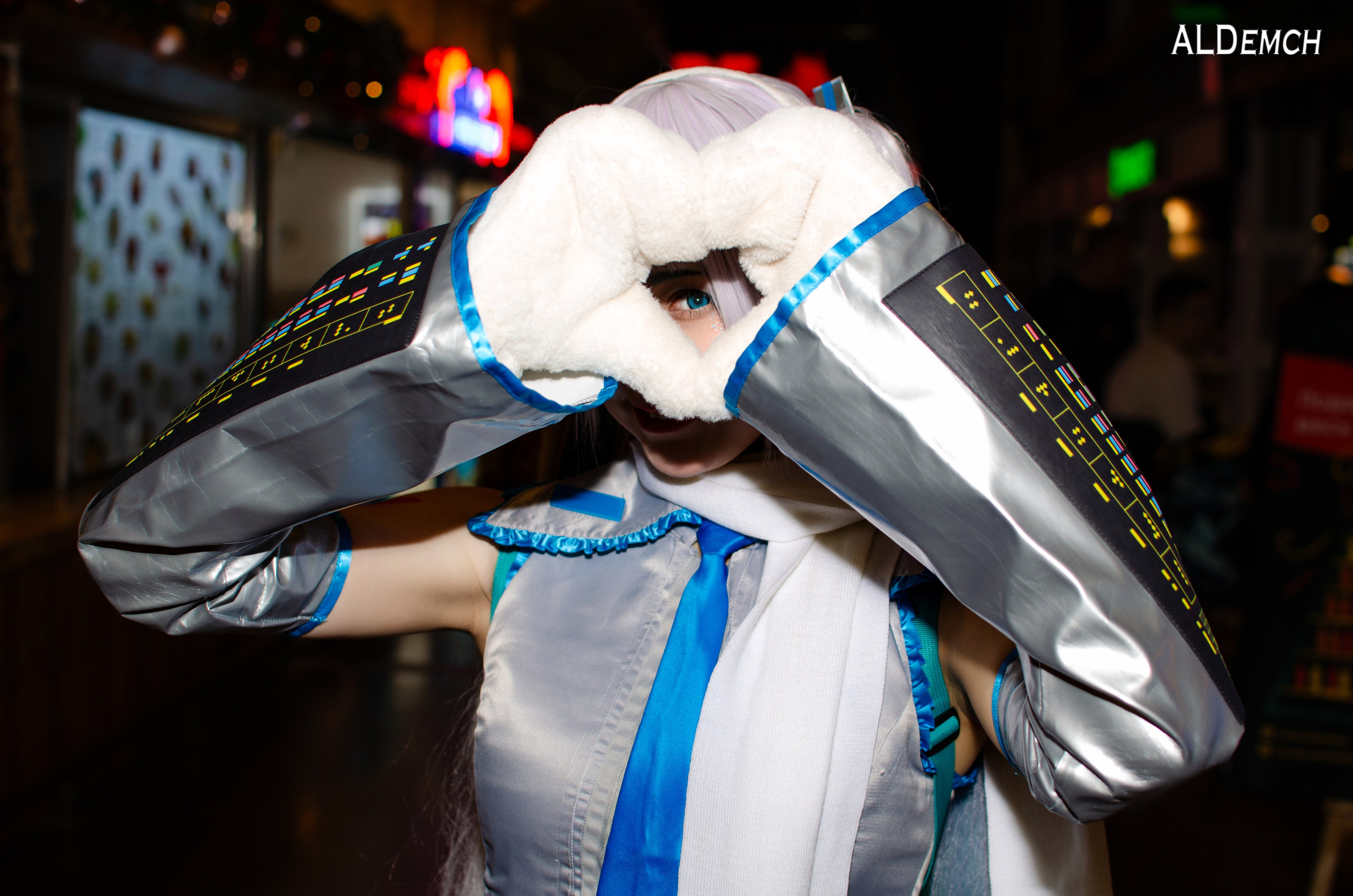 Аниме картинки персонажей и косплей фото в России Москве