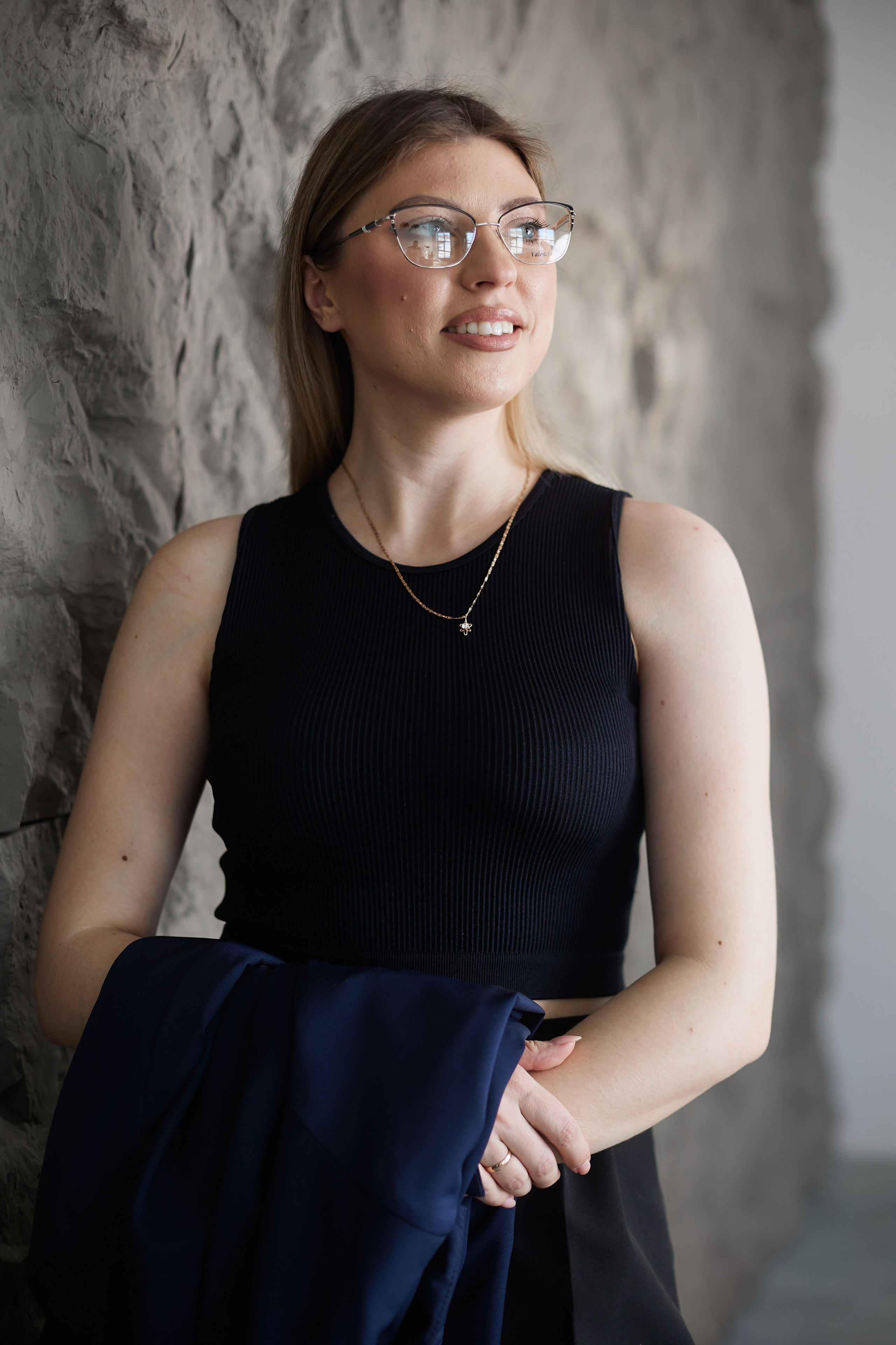 «Оптик маркет». Виктория Ларина — Портретный профессиональный фотограф в Иркутске