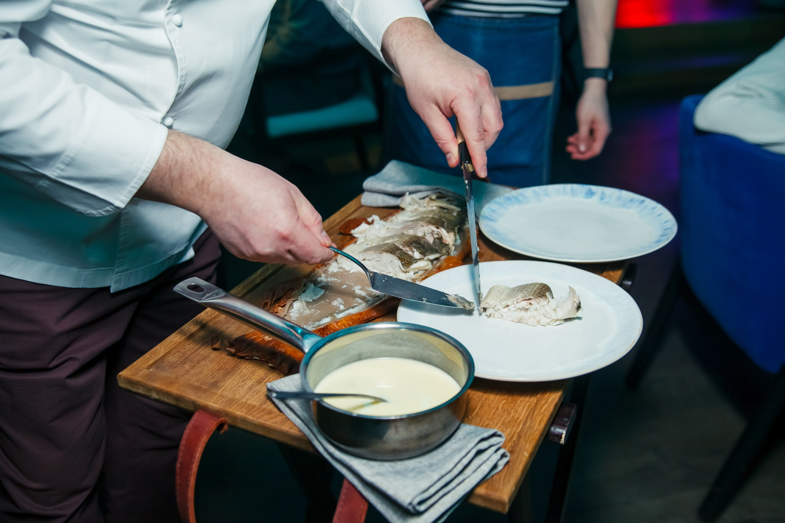 Гастроужин в ресторане Река с Шефповаром Владиславом Пискуновым. Свадебный и детский фотограф в Волгограде Слава Белов