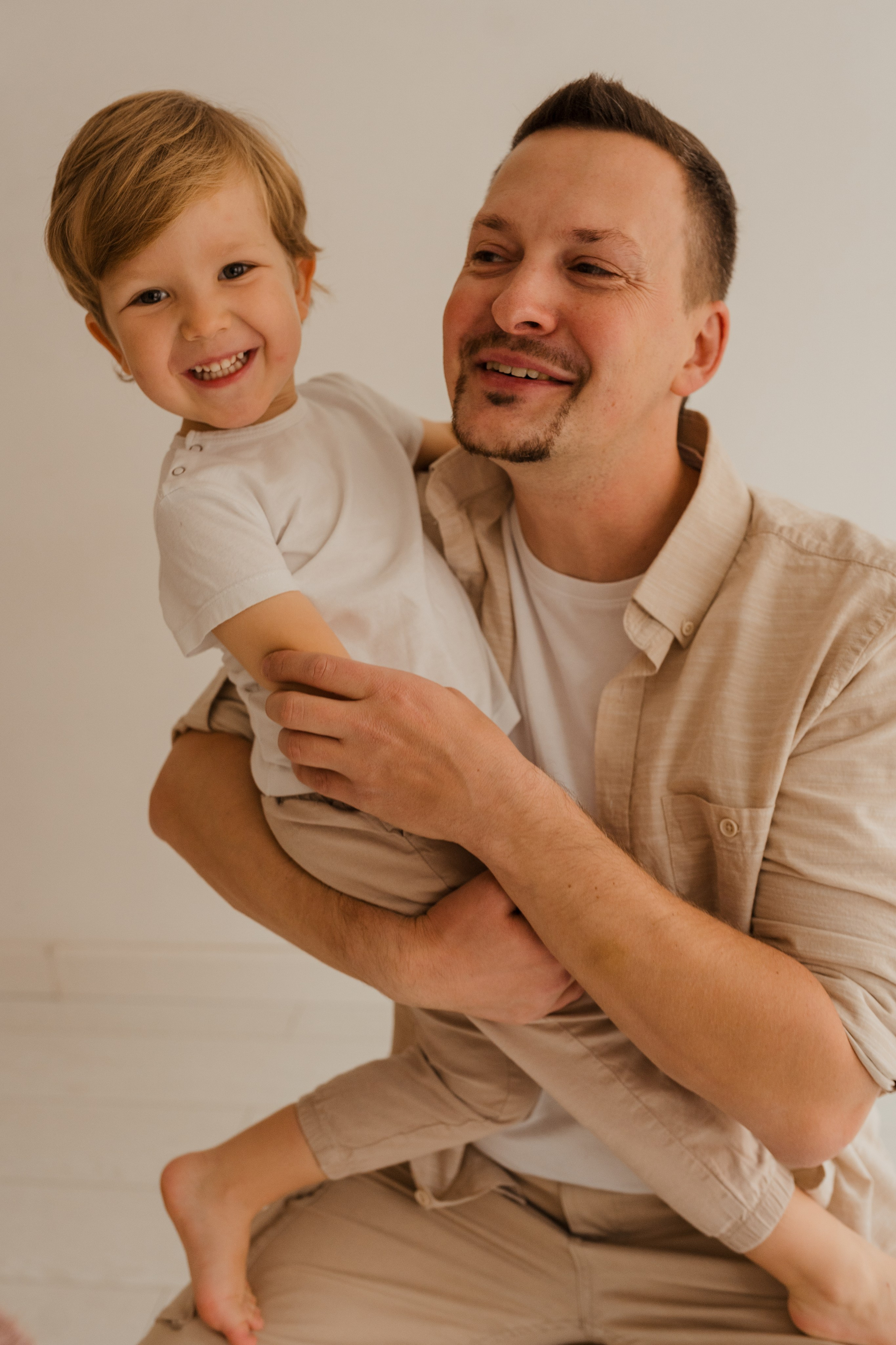 Семейная фотосессия в студии в Москве, семейный фотограф Анна Полушина. Свадебный фотограф в Москве Анна Полушина
