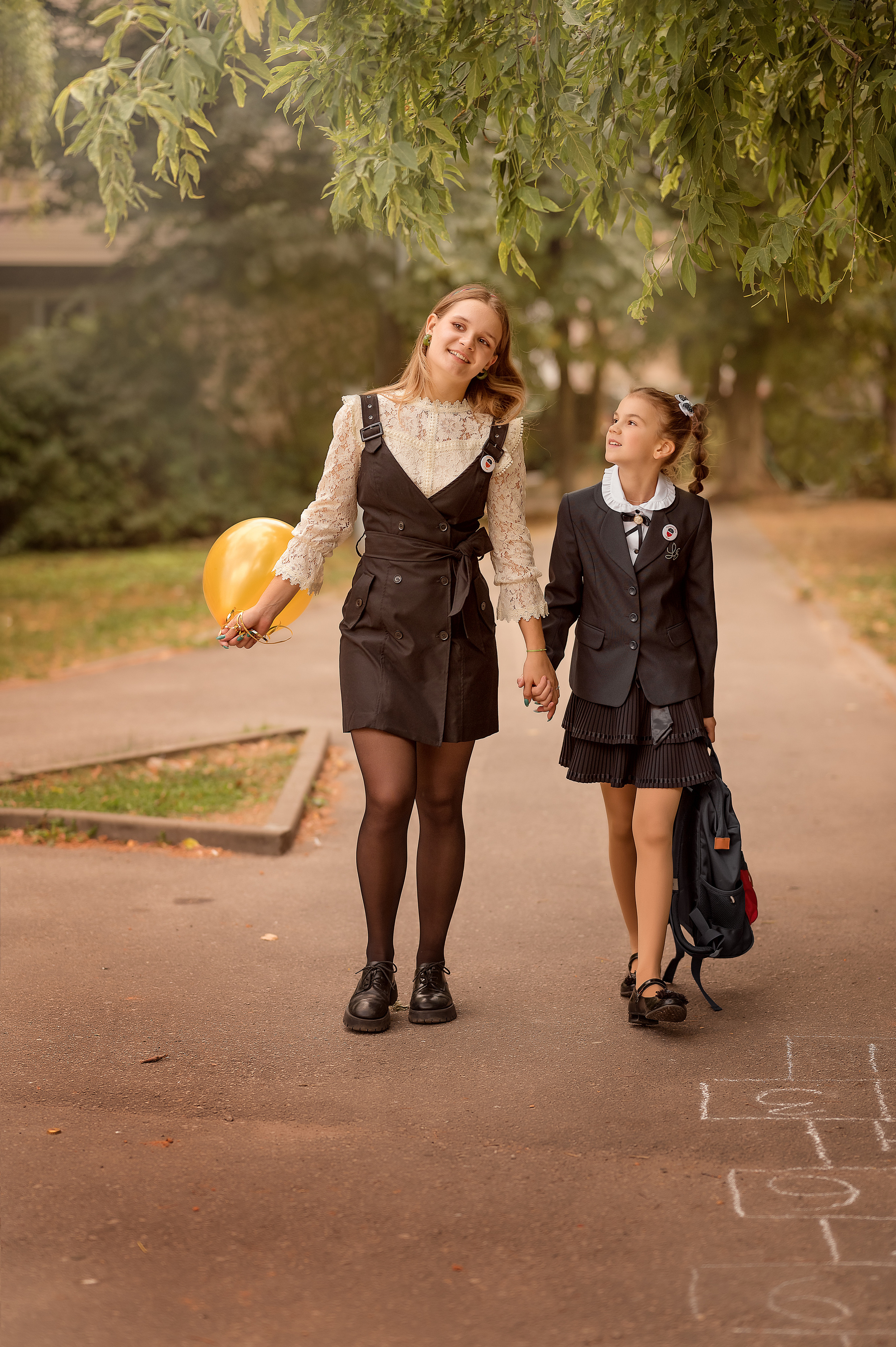 Школьный фотоальбом для младших классов. Фотограф новорождённых, семейный, школьный в городе Калуге Евгения