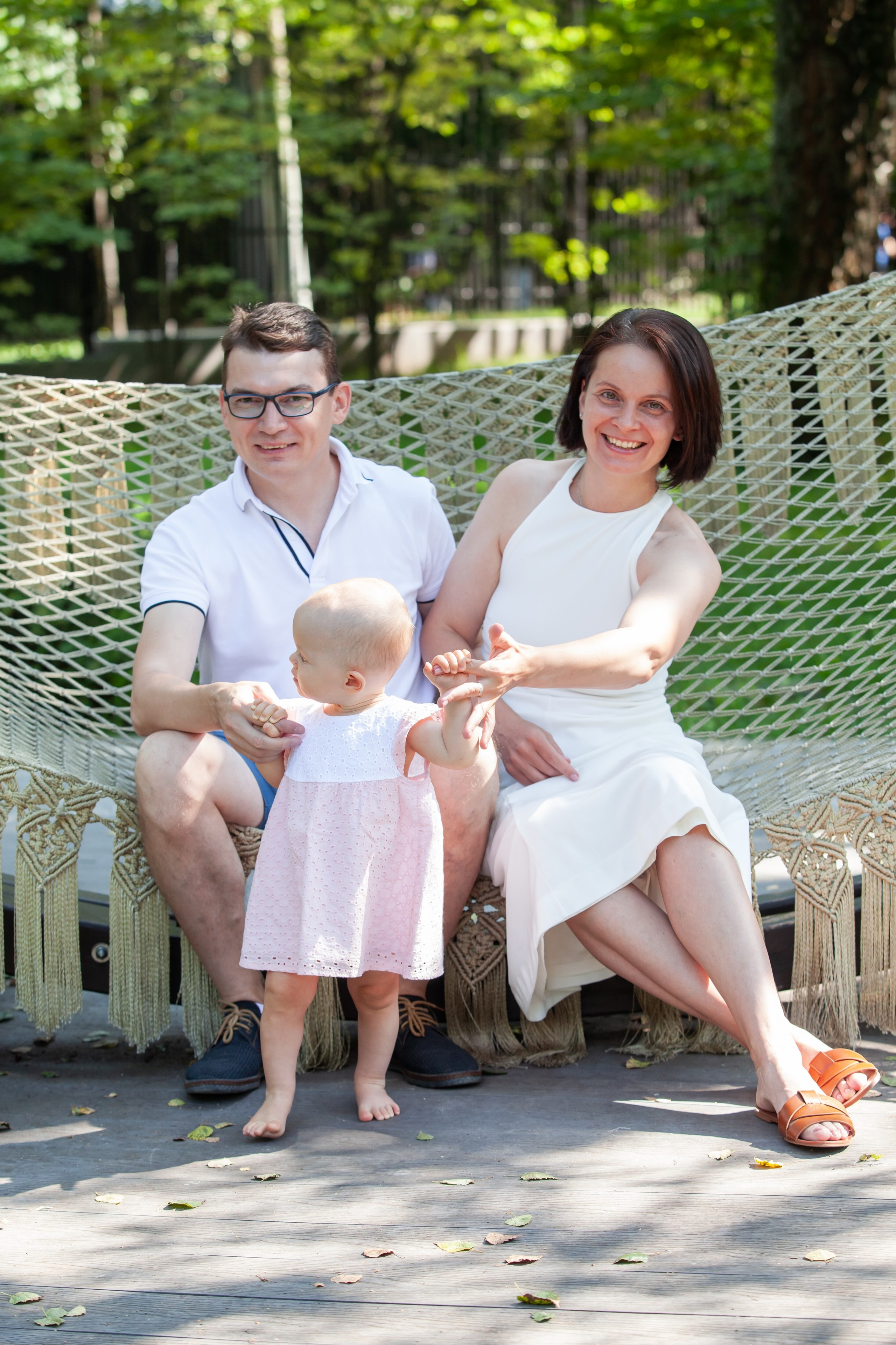 Семейная фотосессия в парке. Фотографы в Москве Светлана Устинова и Сергей Грачев