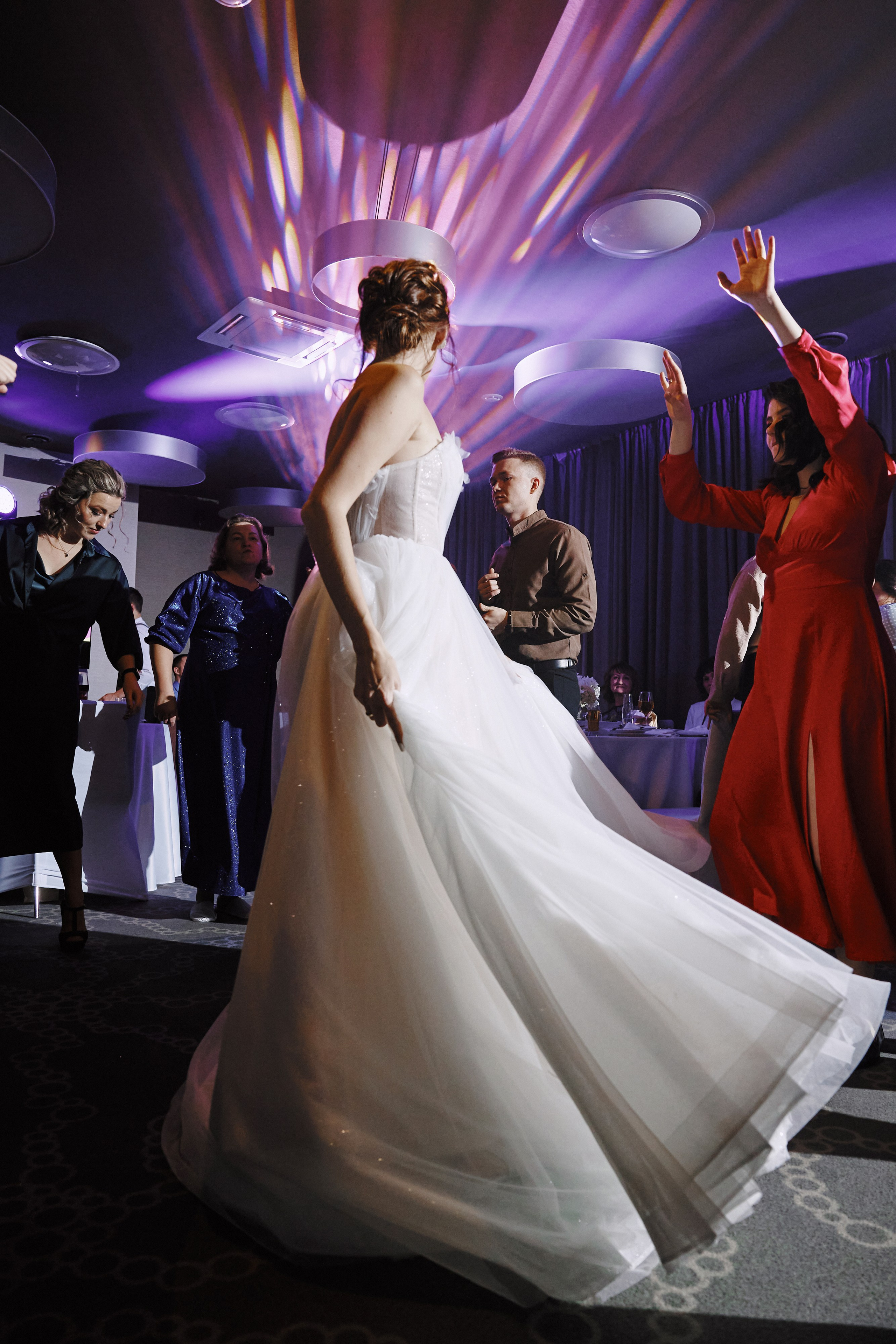 Свадебная фотосъёмка в Екатеринбурге — Владимир Лузин. Портретный и свадебный фотограф в Екатеринбурге Владимир ЛузинЛузин