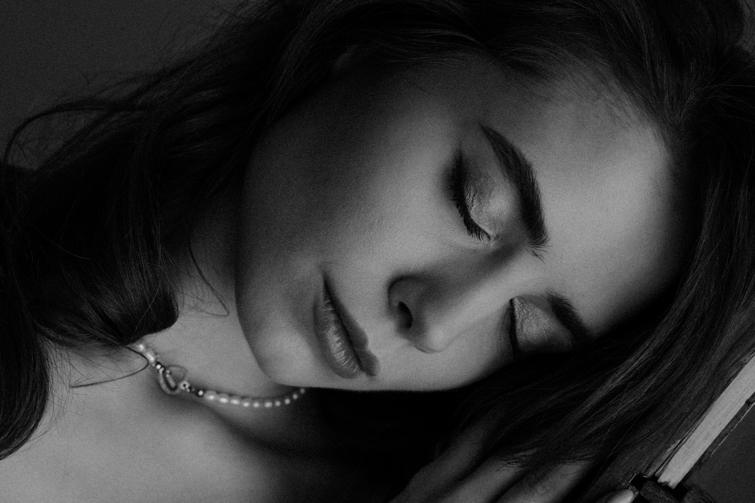 АЛИСА B&W | Pavilion studio | Санкт-Петербург. Фотограф в Выборге | Юлия Басырова