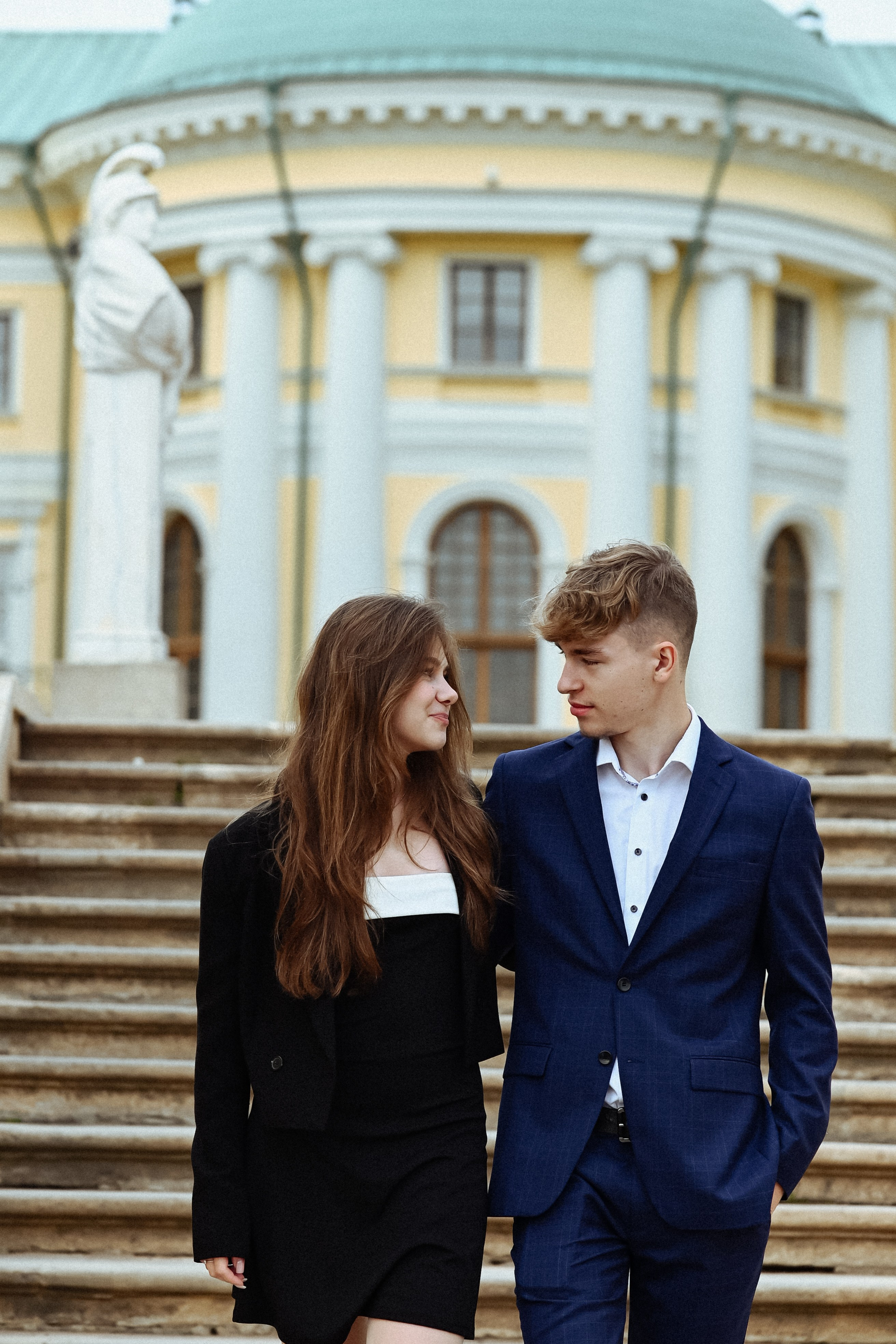 Лавстори. Анастасия Петрович фотограф, фотокорреспондент в Москве и Санкт-Петербурге. Фотосъёмка репортажа, мероприятия, корпоративная съёмка, контент
