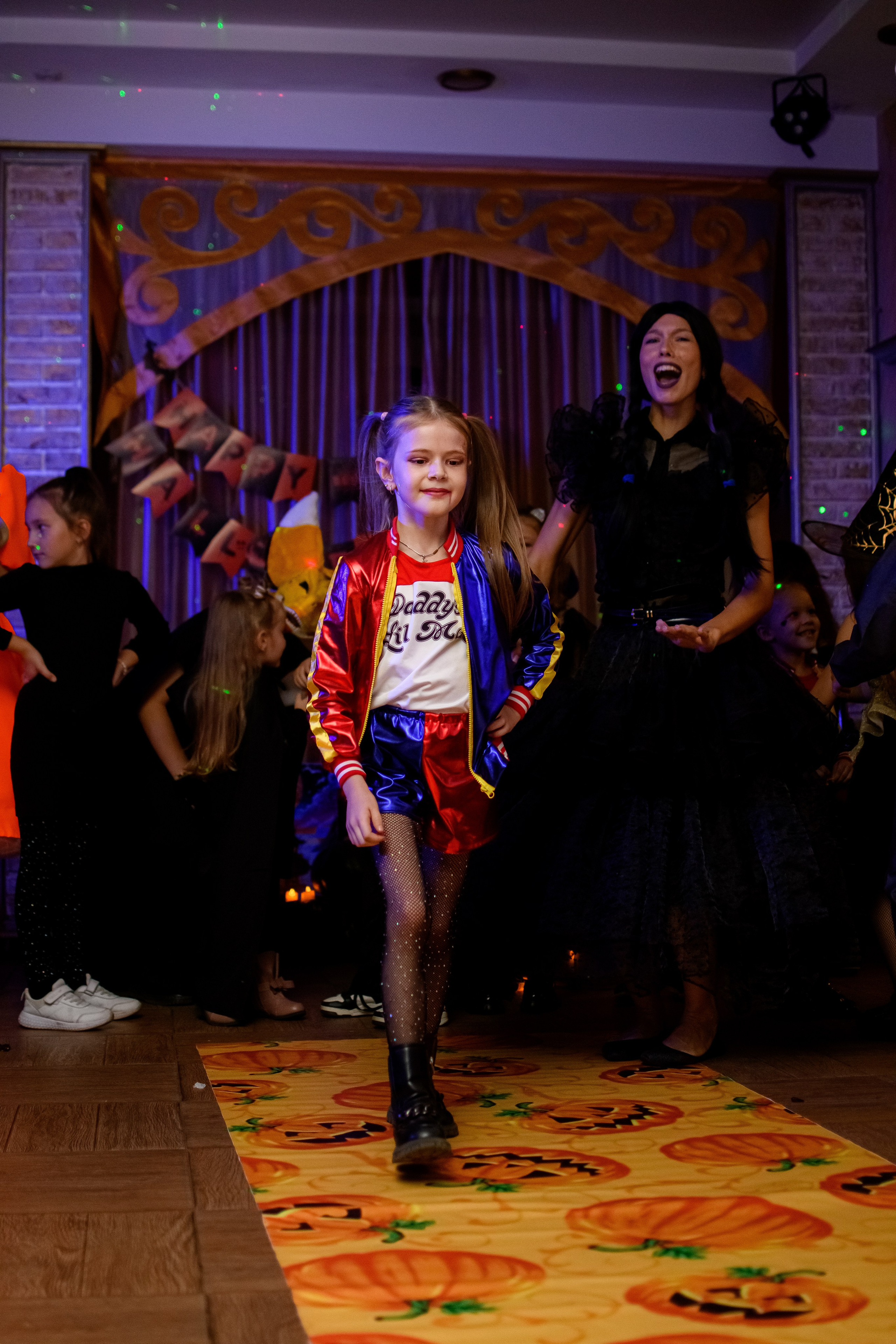 HALLOWEEN. Photokarish