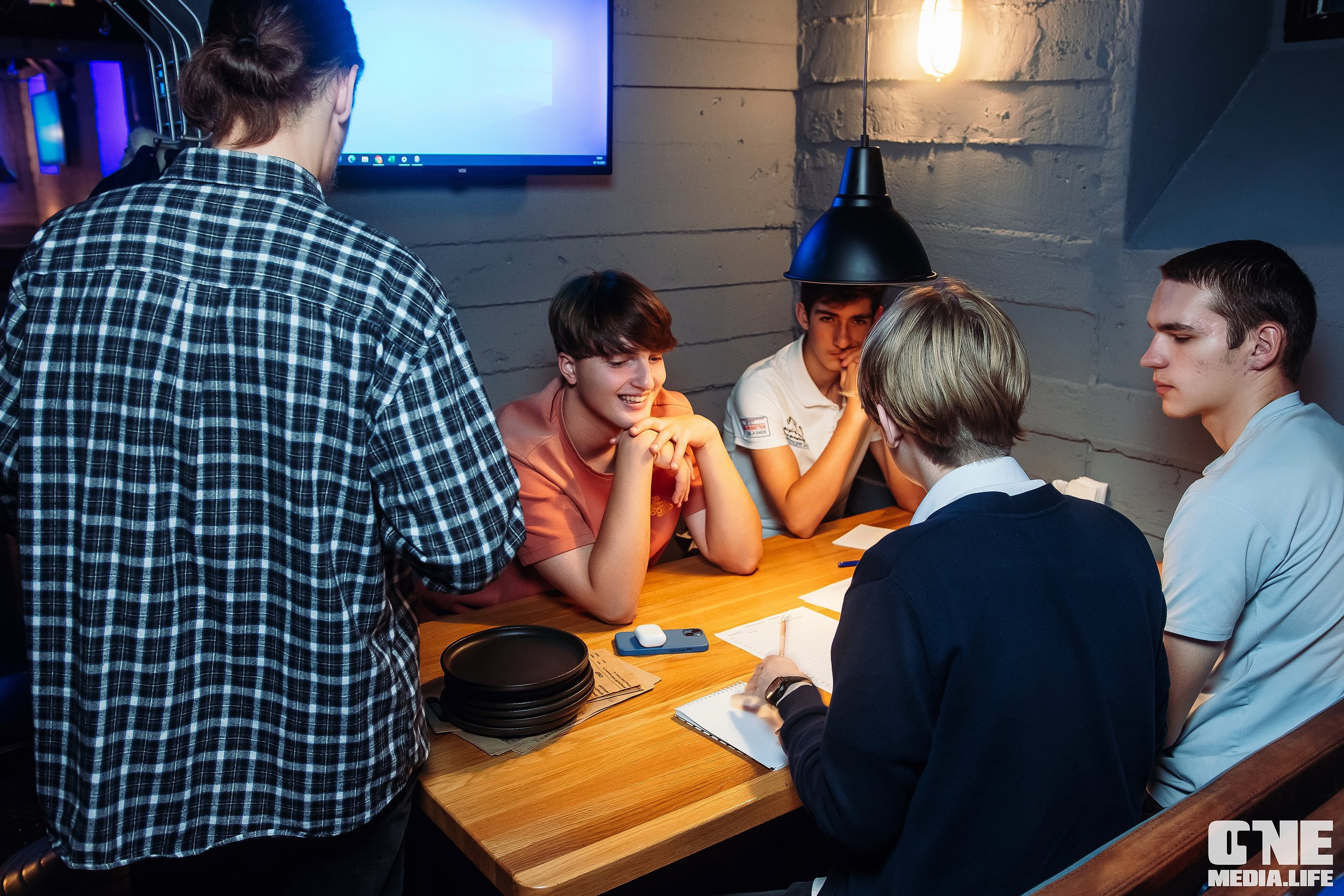 Репортаж из бара Dreadnought. One Media Life: фоторепортажи, фотоотчеты с мероприятий и заведений