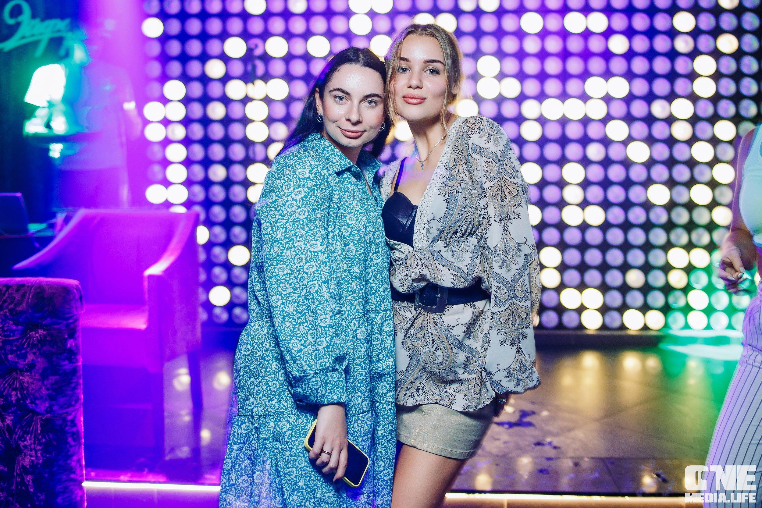 Репортаж из караоке-клуба Эйфория. One Media Life: фоторепортажи, фотоотчеты с мероприятий и заведений