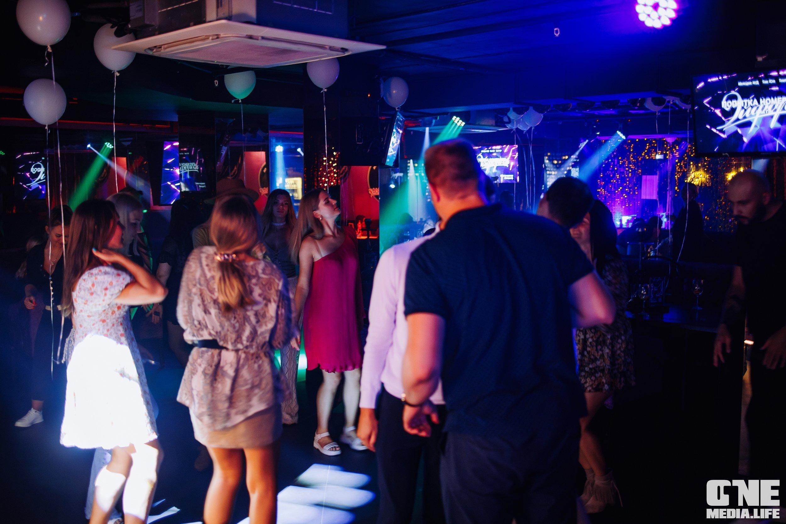 Репортаж из караоке-клуба Эйфория. One Media Life: фоторепортажи, фотоотчеты с мероприятий и заведений