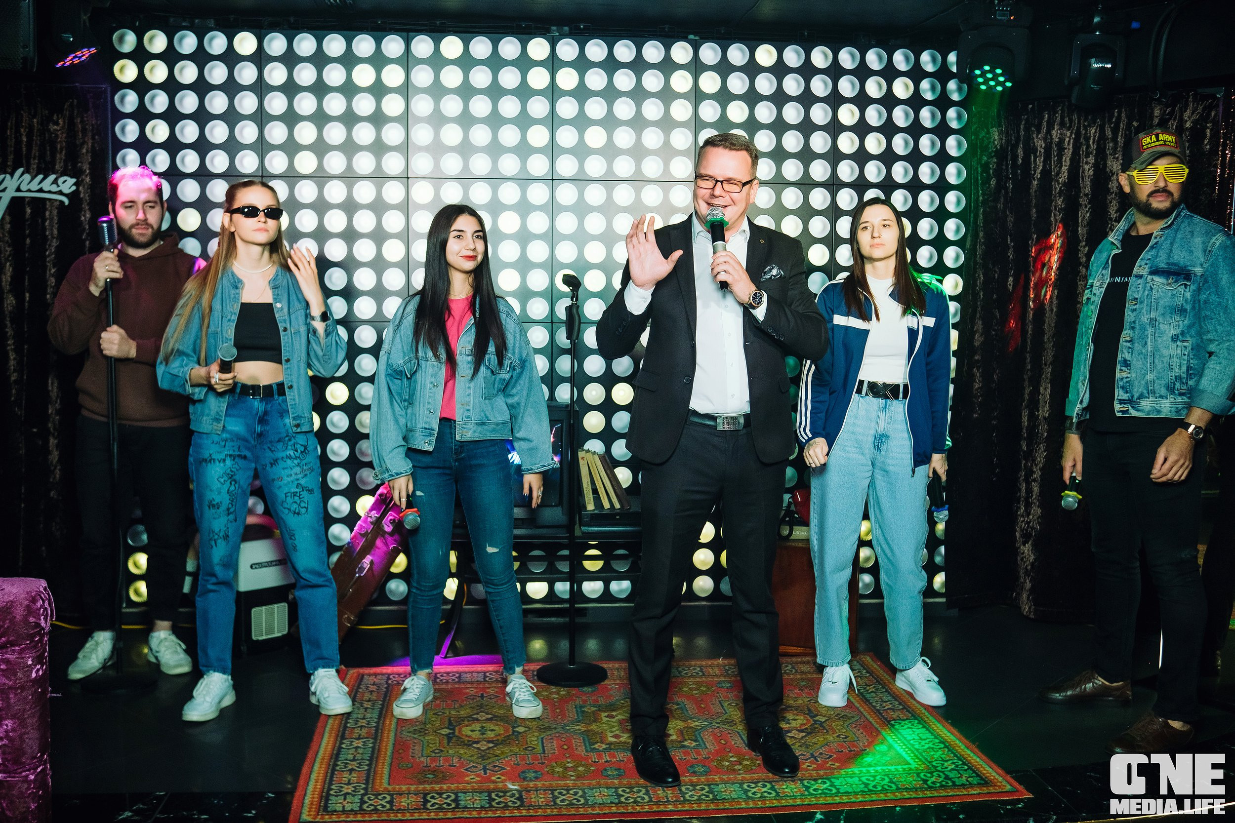 Фоторепортаж из караоке-клуба Эйфория. One Media Life: фоторепортажи, фотоотчеты с мероприятий и заведений