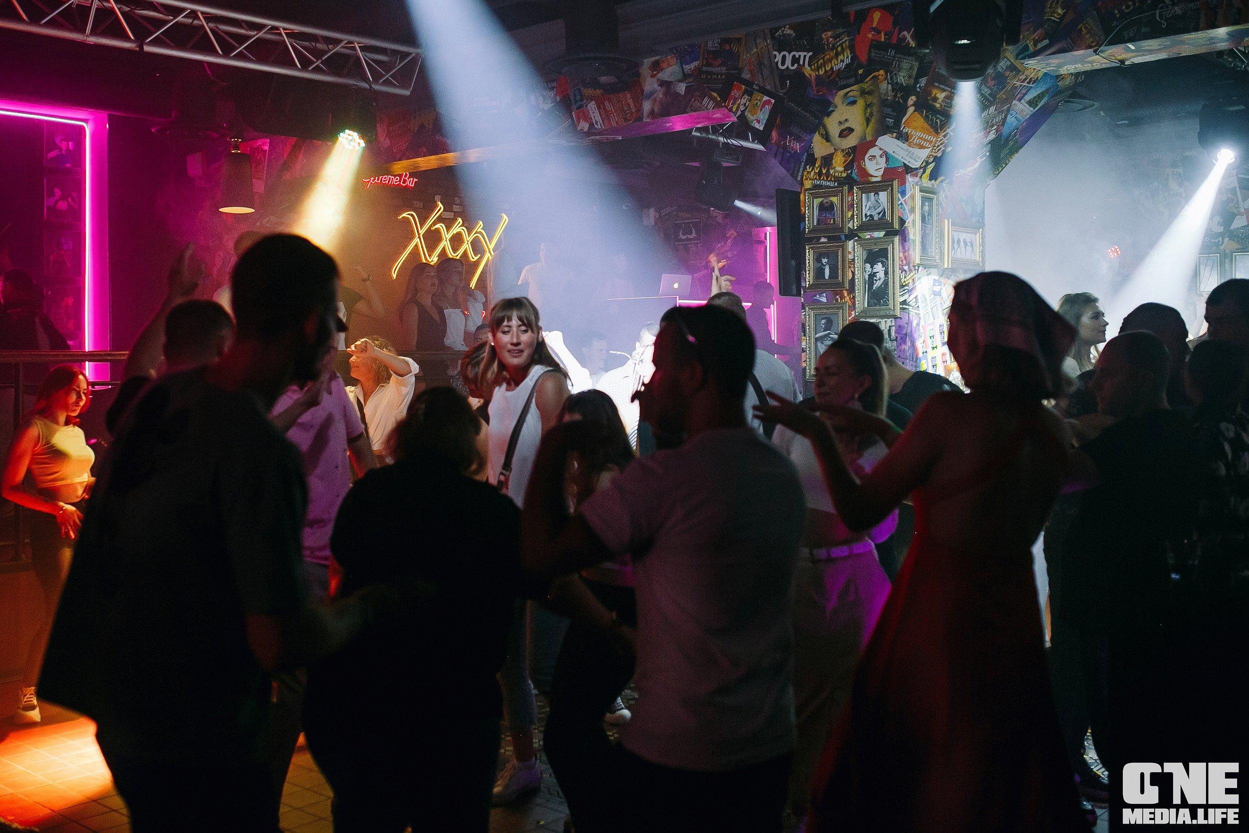 Фоторепортаж из караоке-клуба Эйфория. One Media Life: фоторепортажи, фотоотчеты с мероприятий и заведений