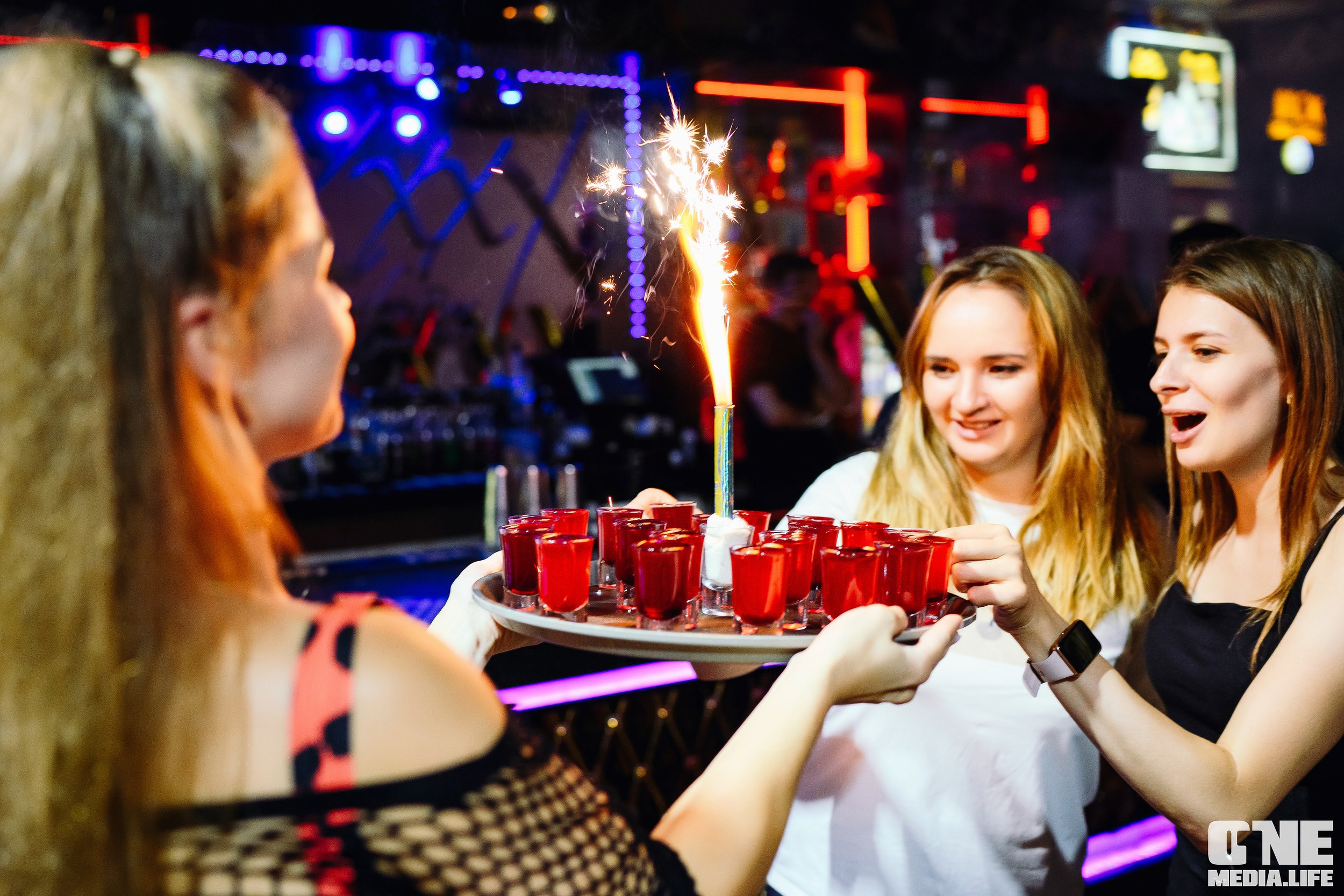 Репортаж из экстрим бара XxxX. One Media Life: фоторепортажи, фотоотчеты с мероприятий и заведений