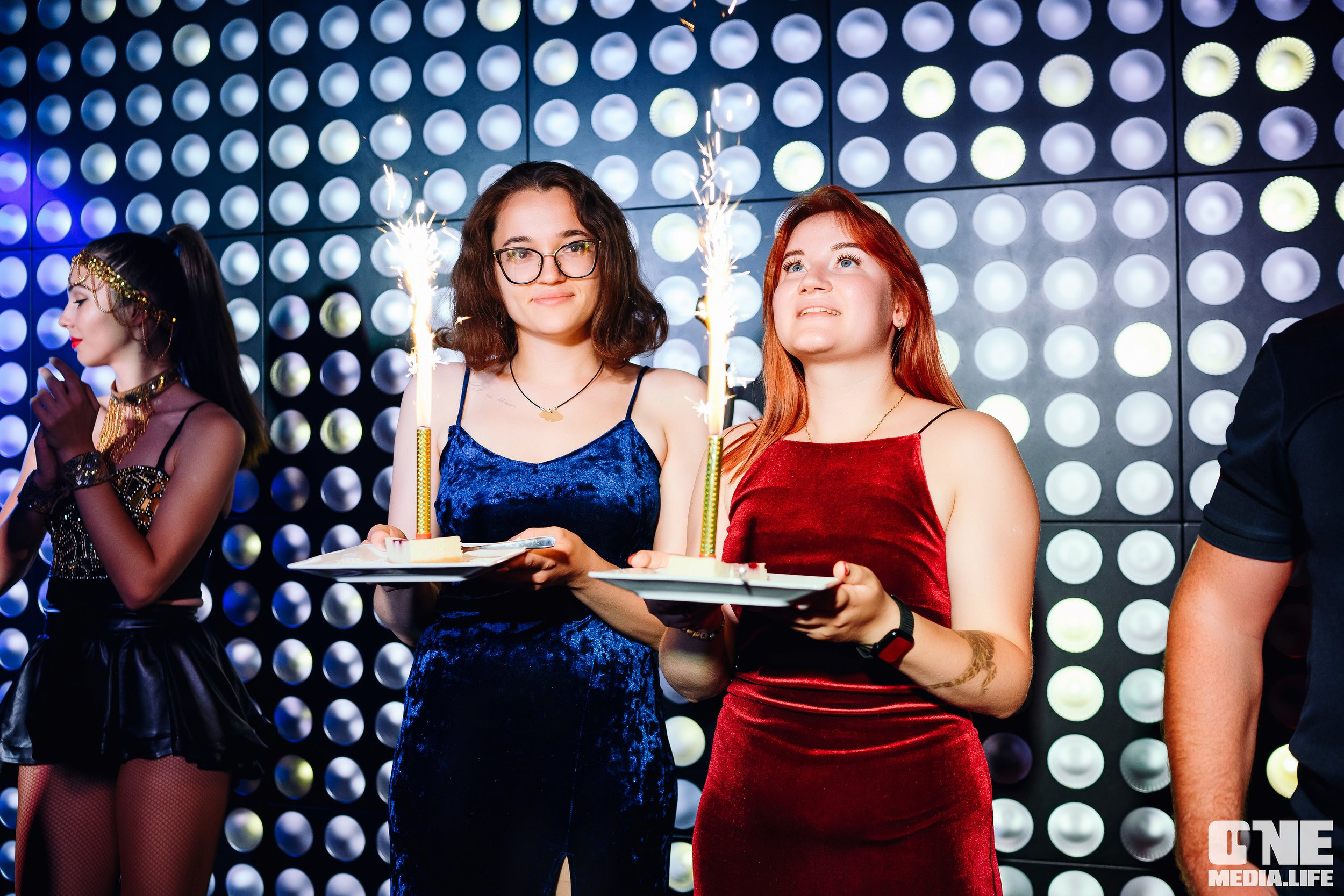 Фоторепортаж из караоке-клуба Эйфория. One Media Life: фоторепортажи, фотоотчеты с мероприятий и заведений