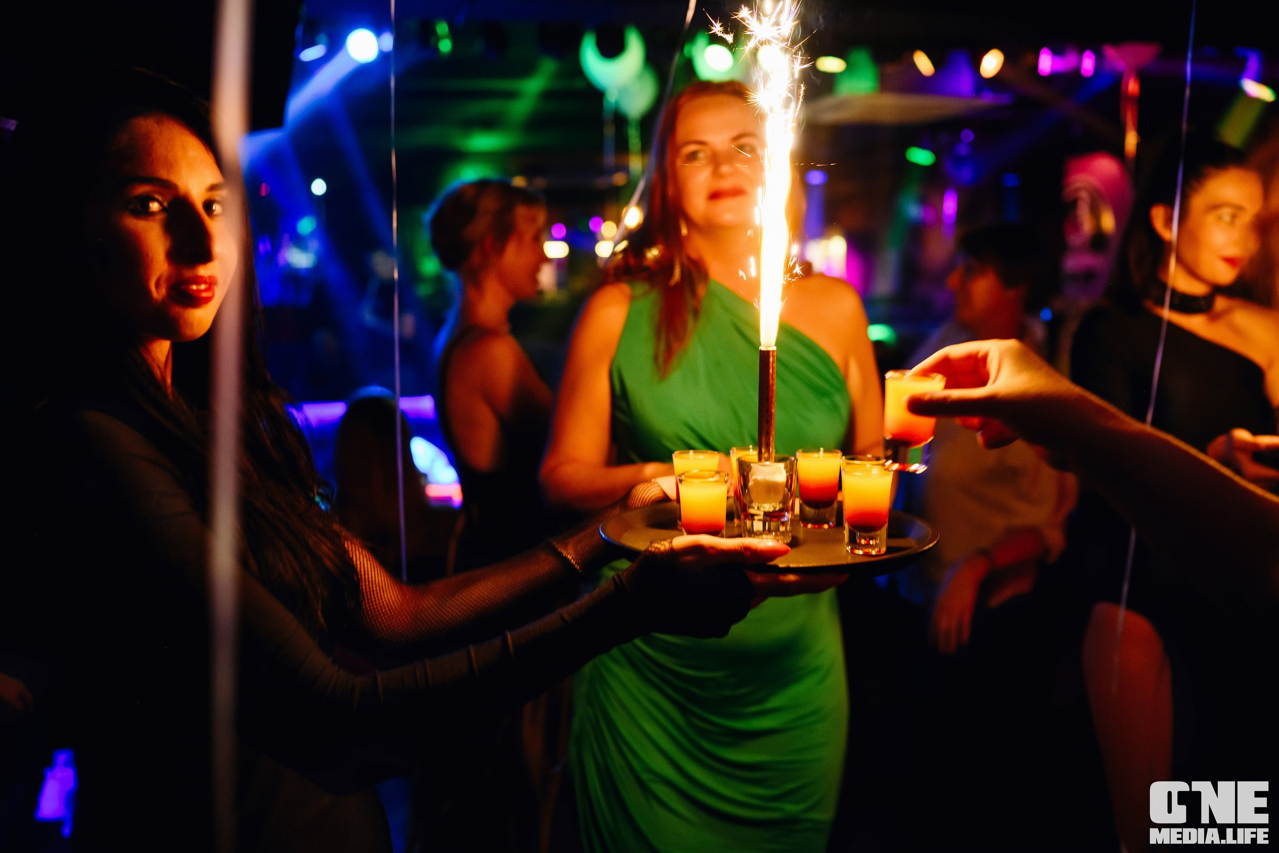 Фоторепортаж из караоке-клуба Эйфория. One Media Life: фоторепортажи, фотоотчеты с мероприятий и заведений