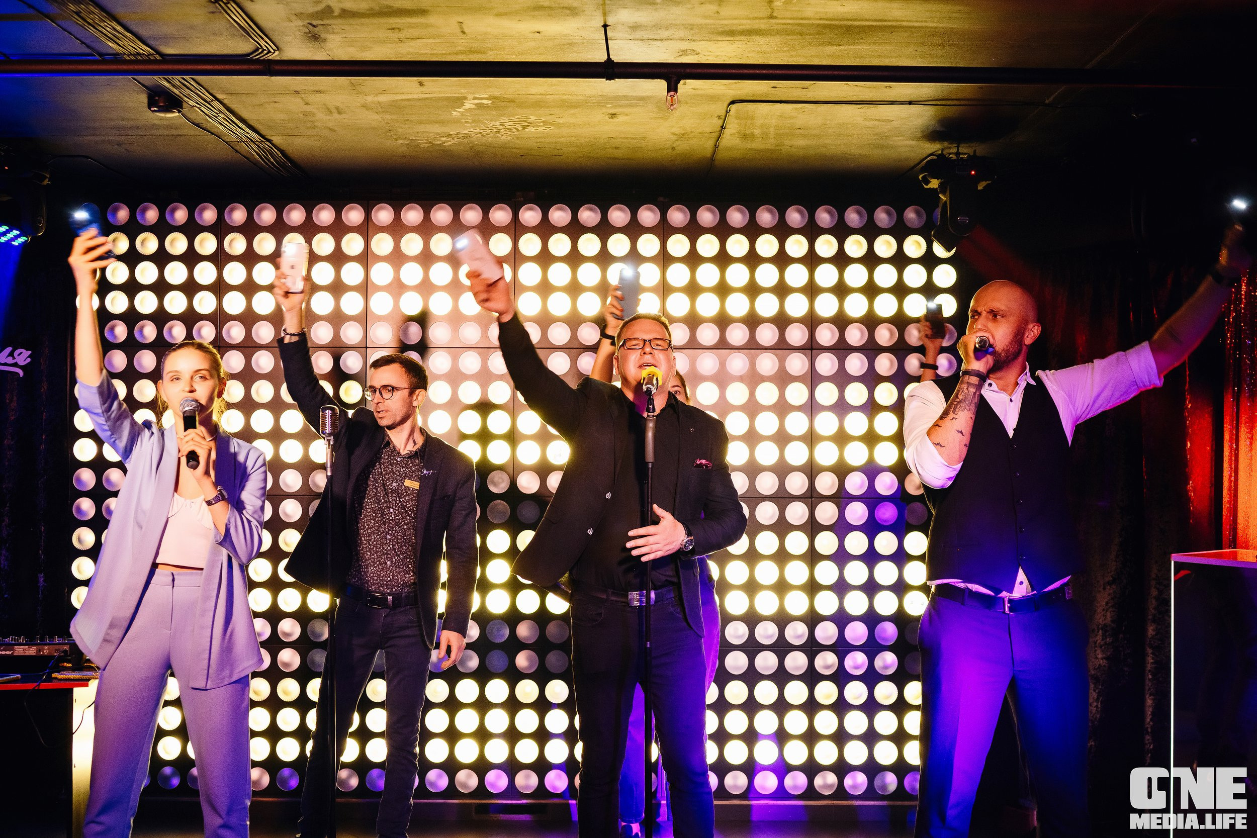 Фоторепортаж из караоке-клуба Эйфория. One Media Life: фоторепортажи, фотоотчеты с мероприятий и заведений