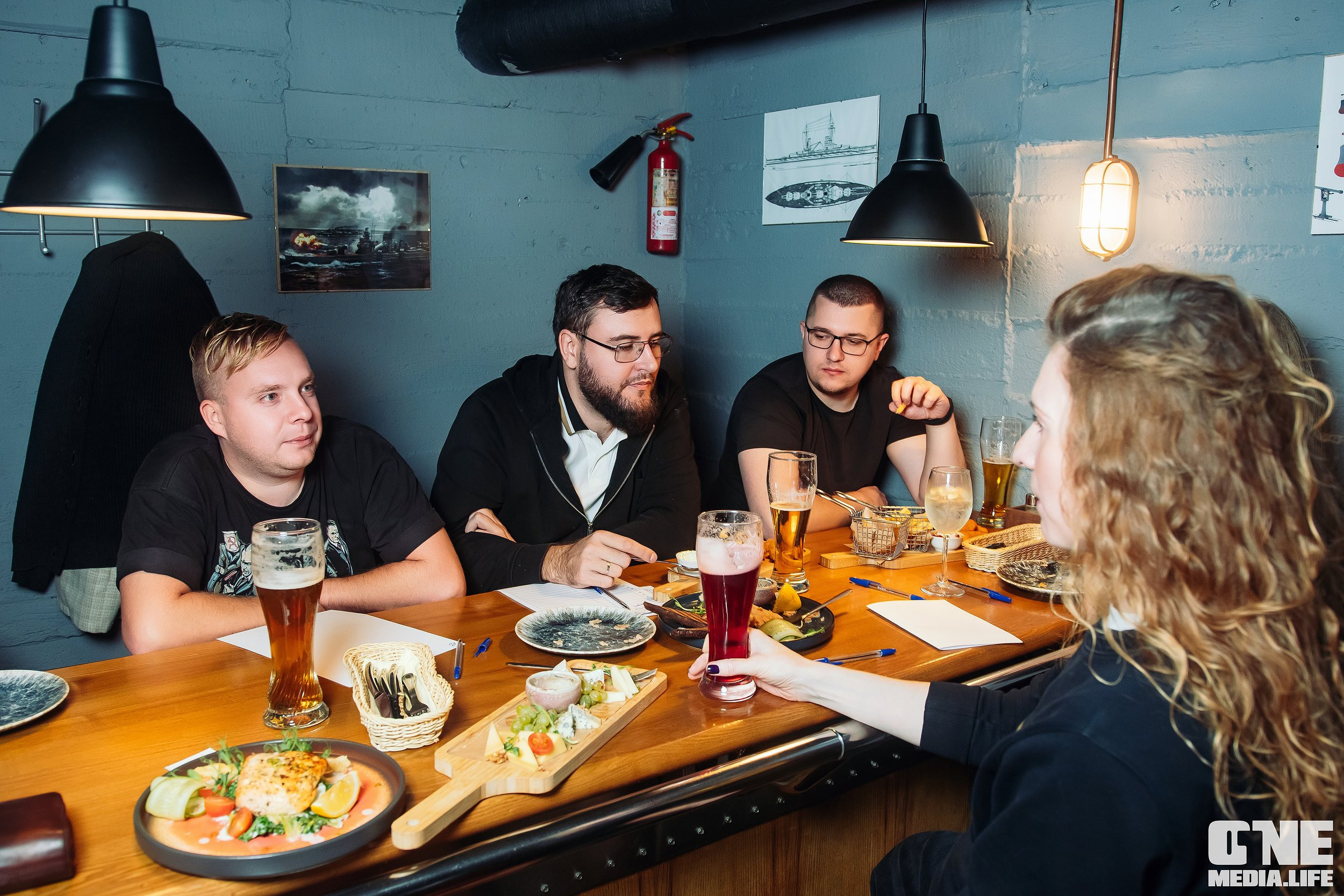 Репортаж из бара Dreadnought. One Media Life: фоторепортажи, фотоотчеты с мероприятий и заведений