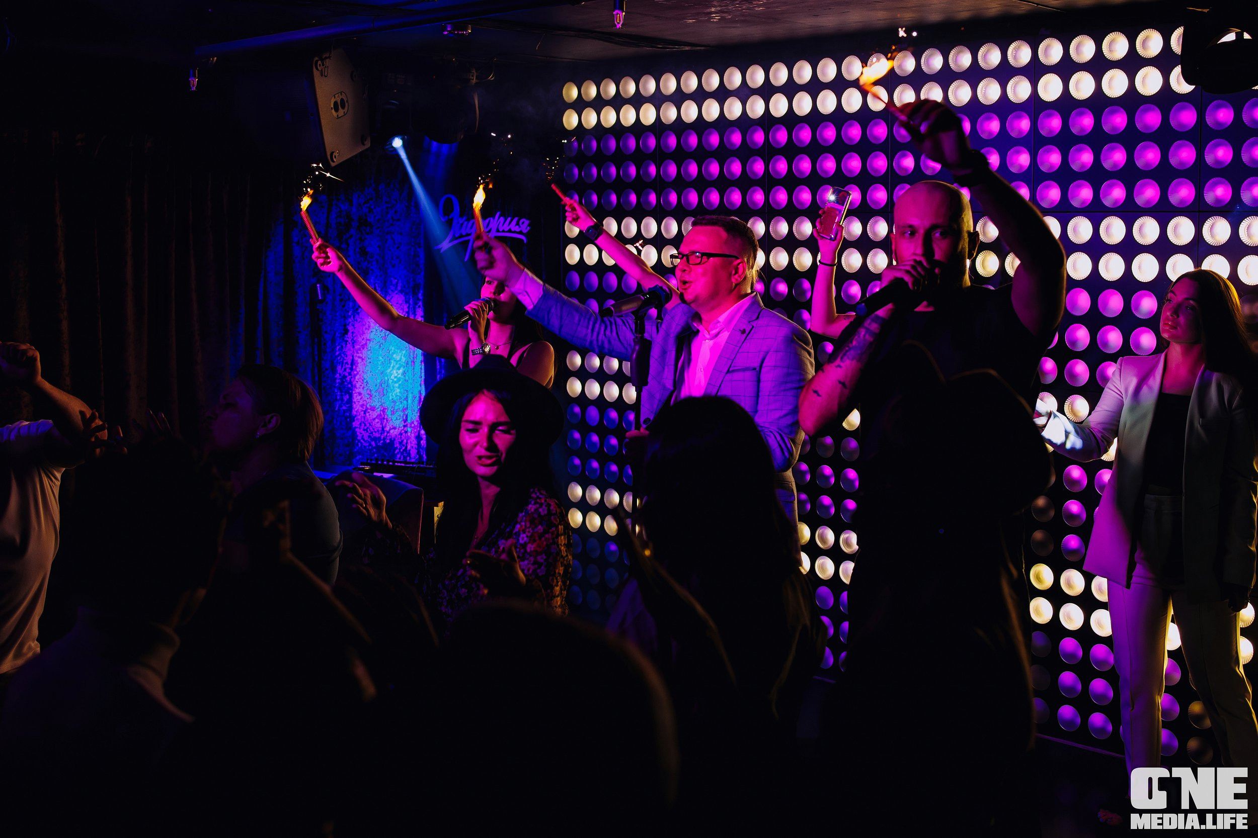 Репортаж из караоке-клуба Эйфория. One Media Life: фоторепортажи, фотоотчеты с мероприятий и заведений