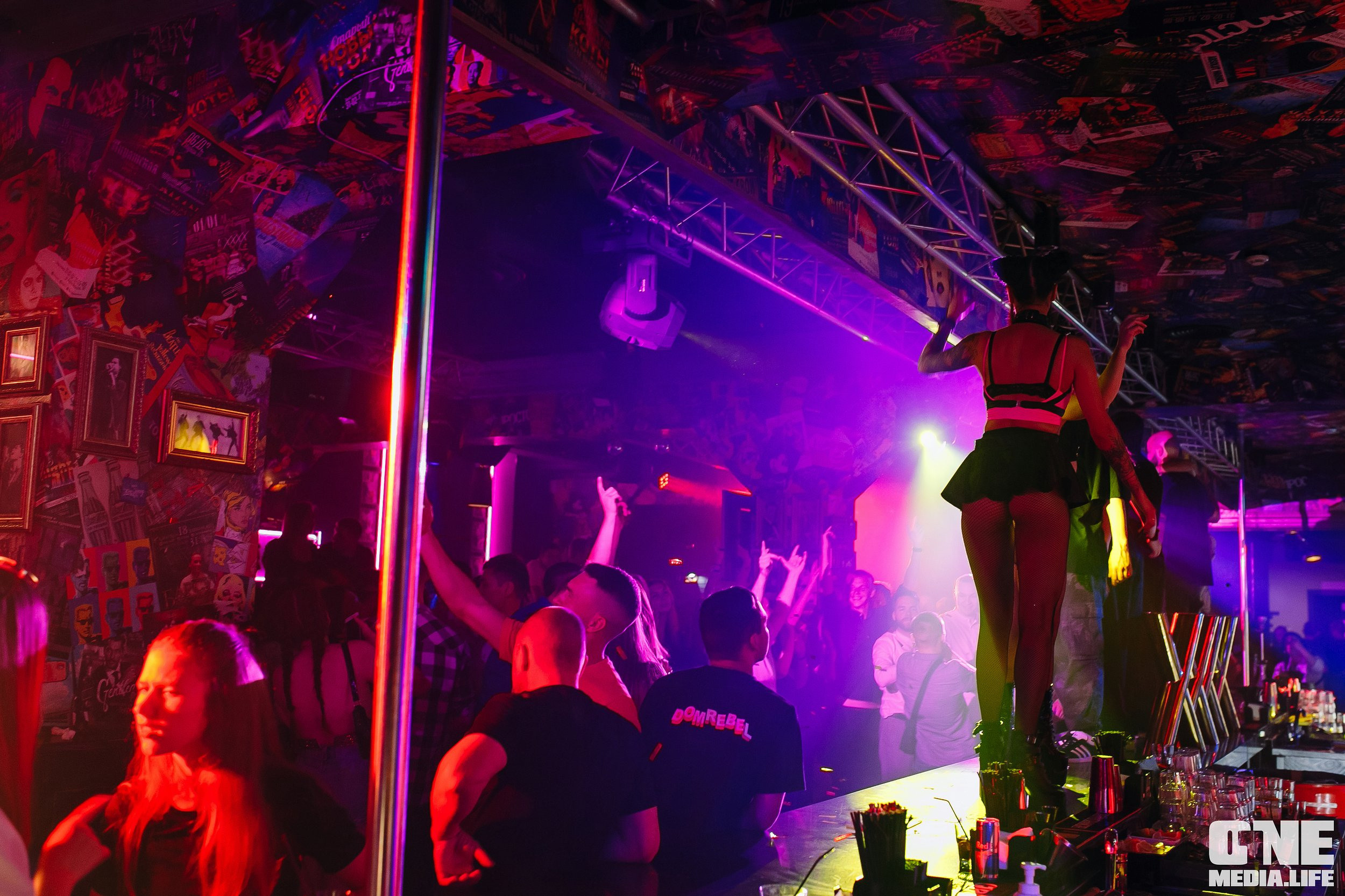Фоторепортаж из караоке-клуба Эйфория. One Media Life: фоторепортажи, фотоотчеты с мероприятий и заведений