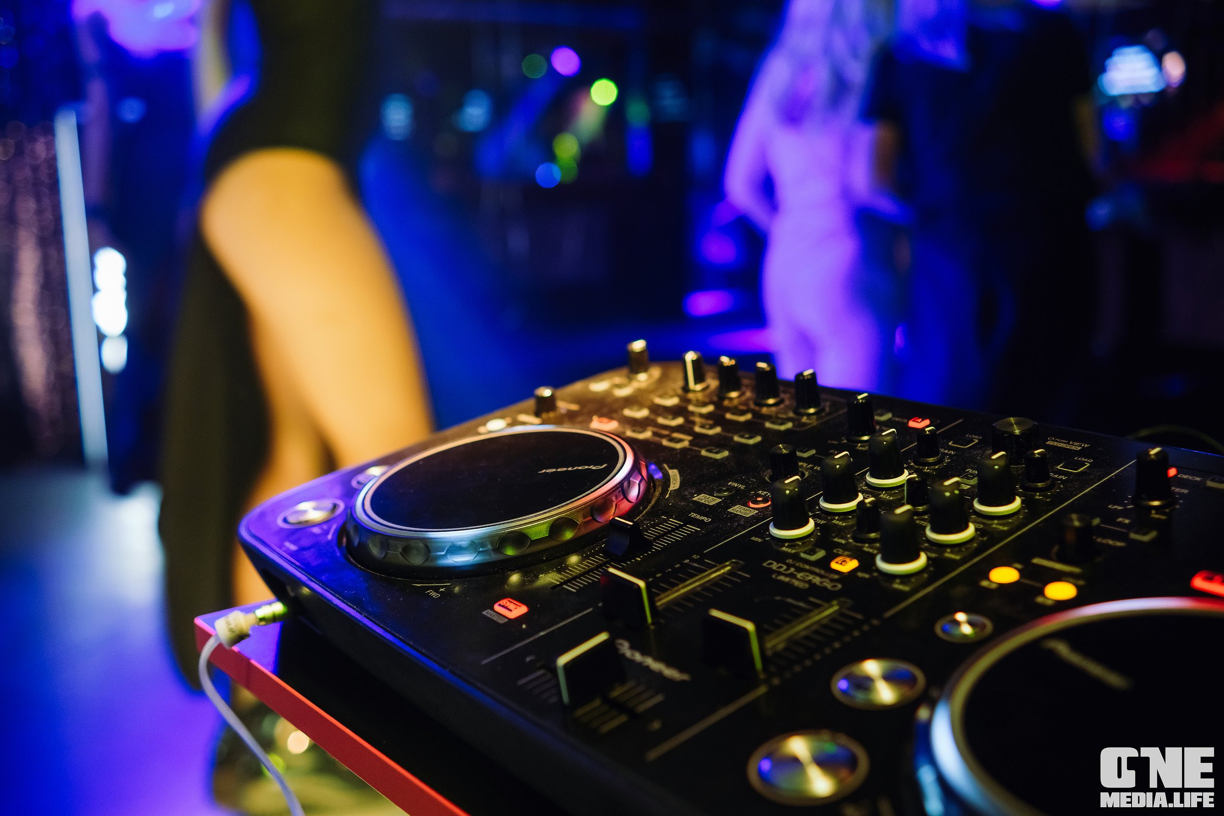 Фоторепортаж из караоке-клуба Эйфория. One Media Life: фоторепортажи, фотоотчеты с мероприятий и заведений