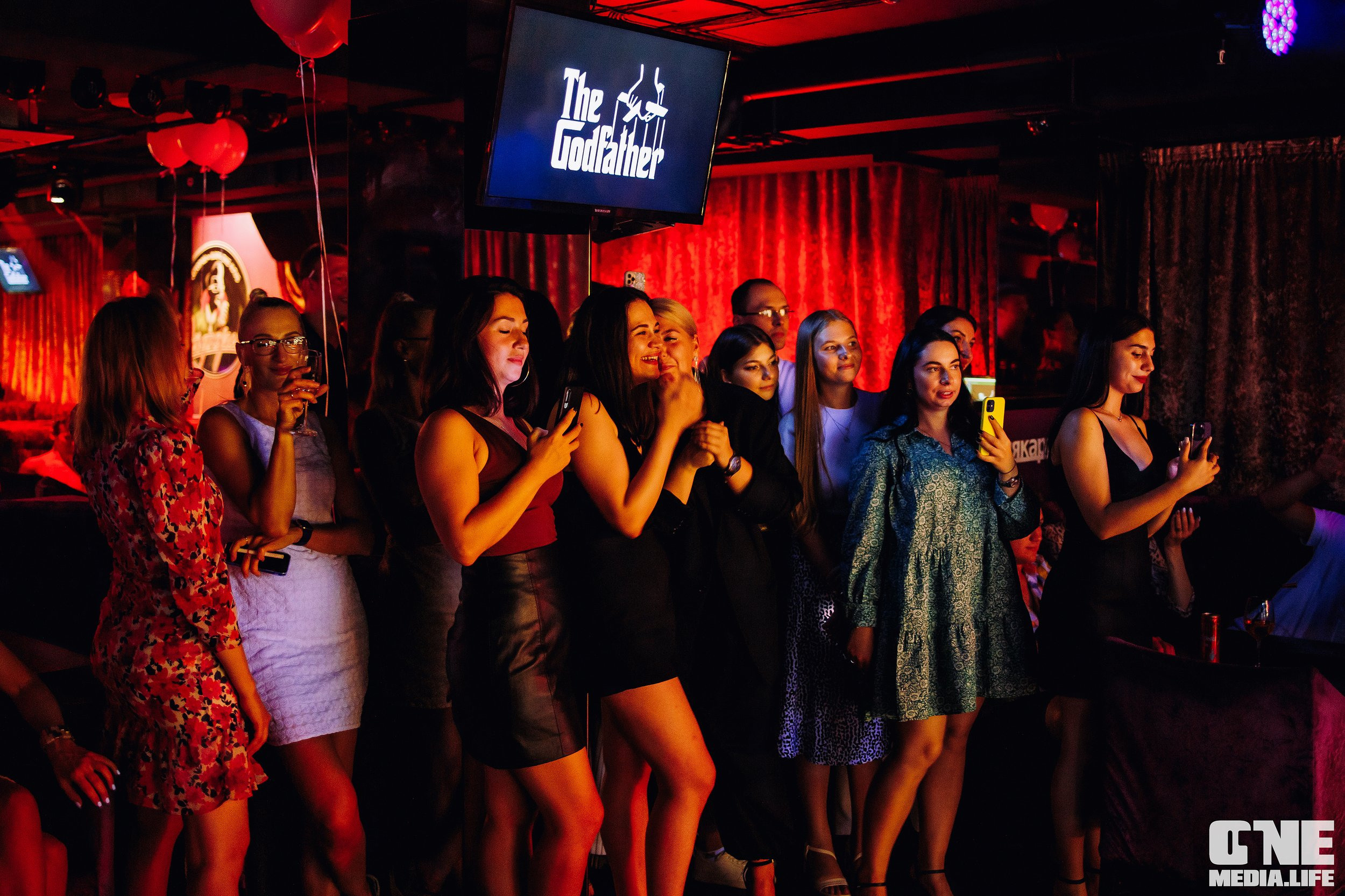 Репортаж из караоке-клуба Эйфория. One Media Life: фоторепортажи, фотоотчеты с мероприятий и заведений
