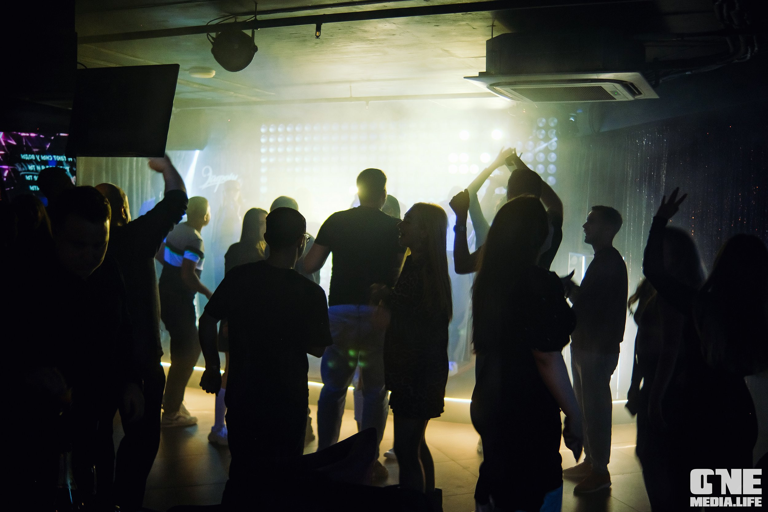 Фоторепортаж из караоке-клуба Эйфория. One Media Life: фоторепортажи, фотоотчеты с мероприятий и заведений