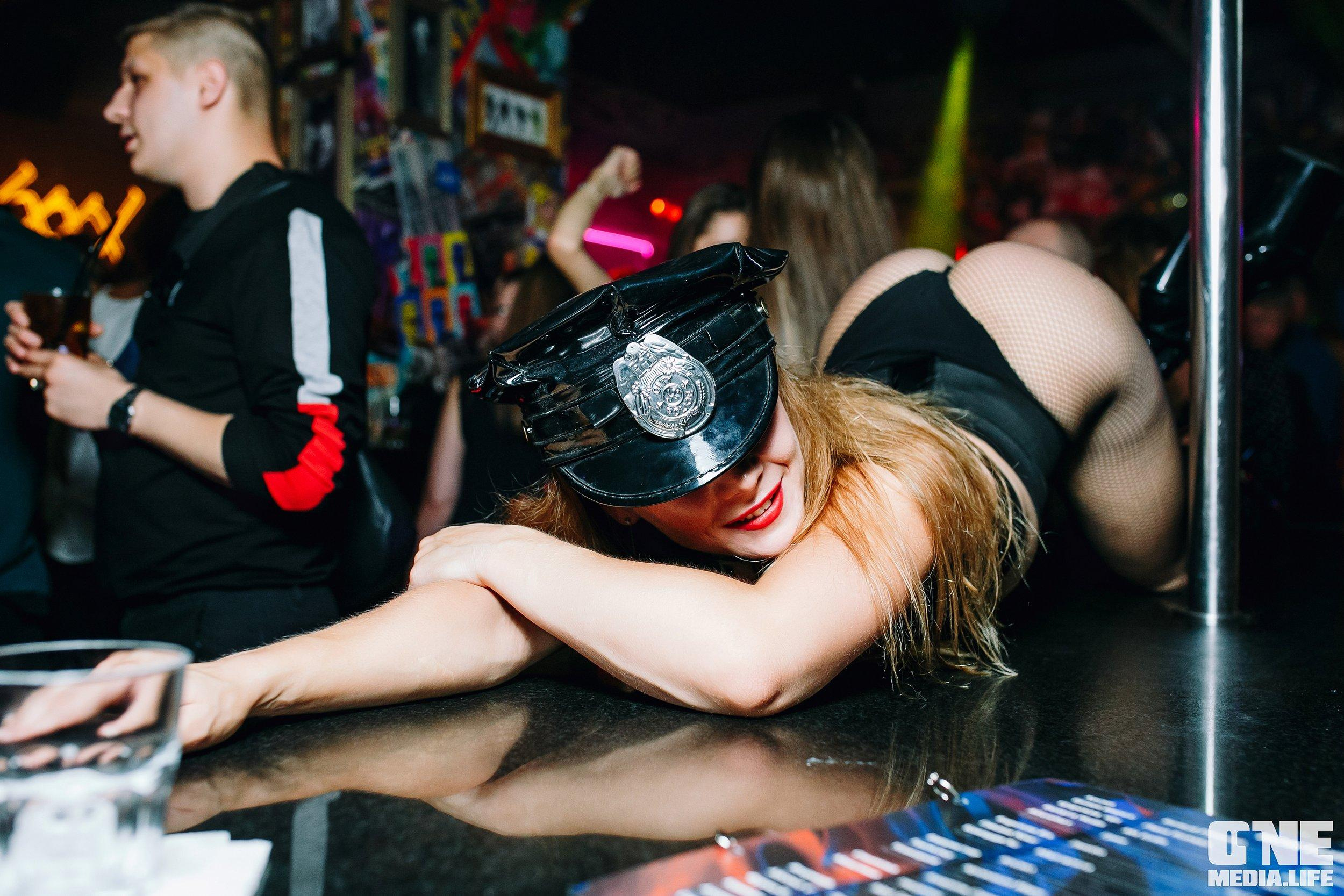 Фоторепортаж из караоке-клуба Эйфория. One Media Life: фоторепортажи, фотоотчеты с мероприятий и заведений
