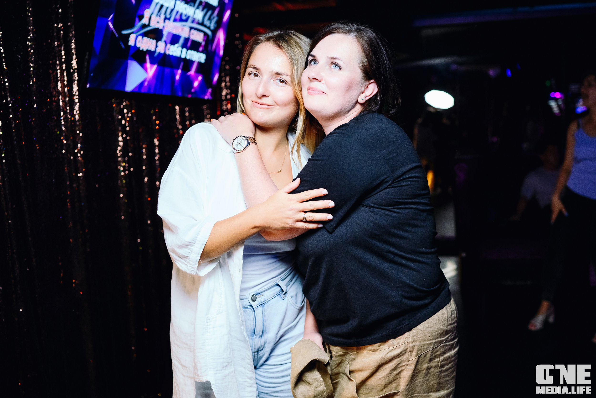 Фоторепортаж из караоке-клуба Эйфория. One Media Life: фоторепортажи, фотоотчеты с мероприятий и заведений