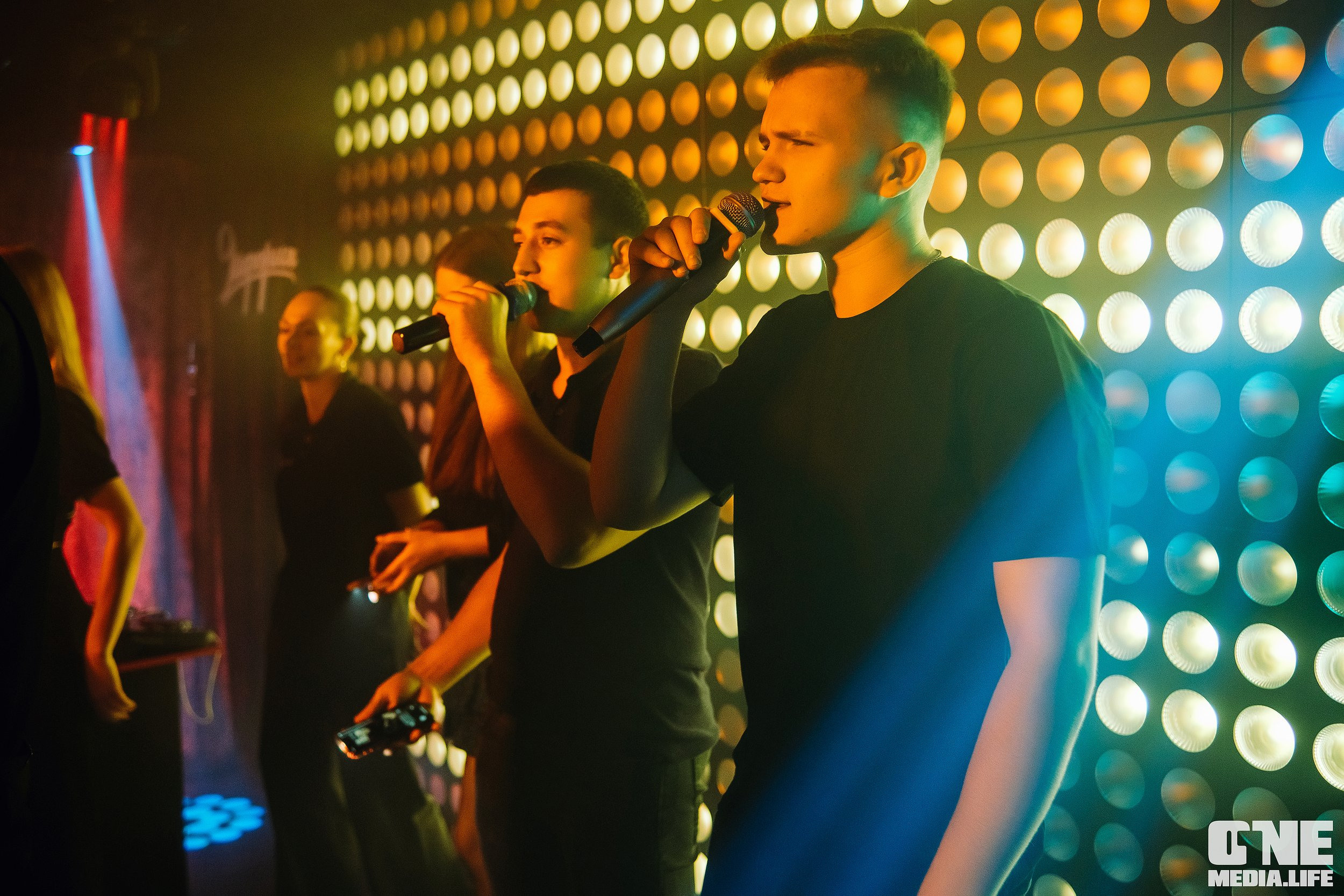 Фоторепортаж из караоке-клуба Эйфория. One Media Life: фоторепортажи, фотоотчеты с мероприятий и заведений