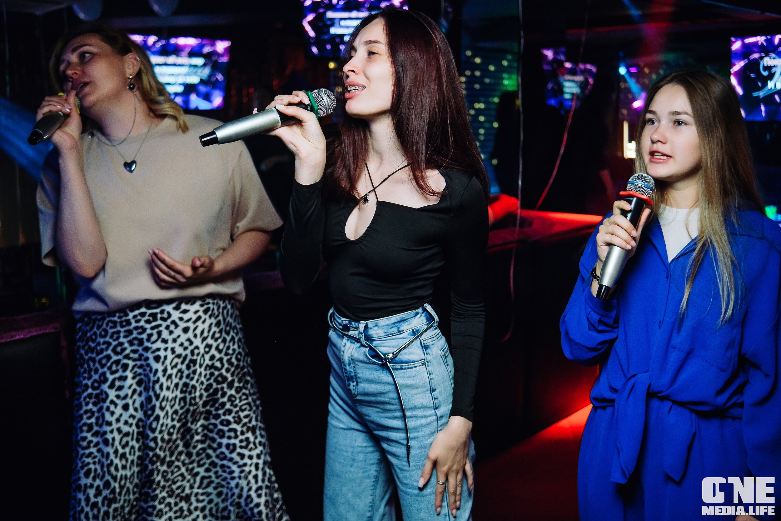 Фоторепортаж из караоке-клуба Эйфория. One Media Life: фоторепортажи, фотоотчеты с мероприятий и заведений