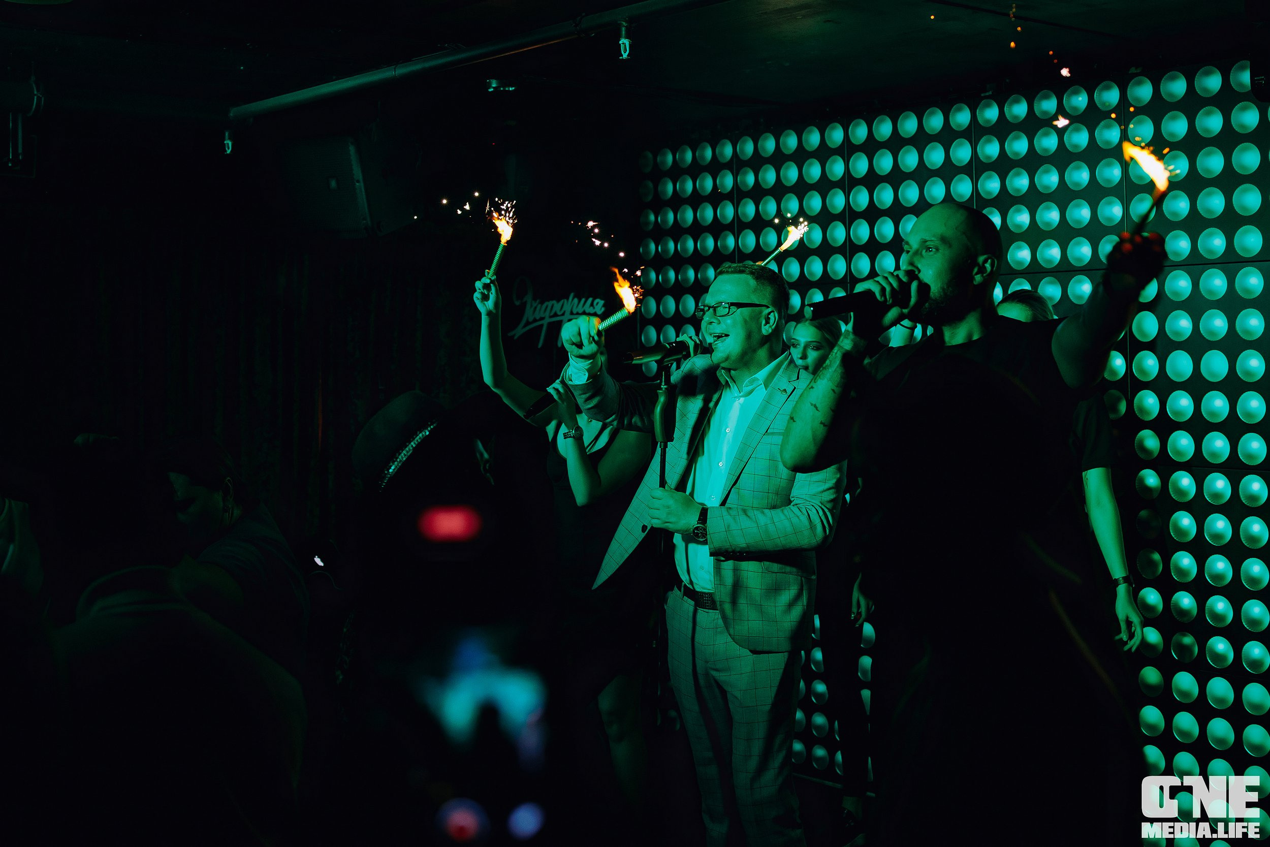 Репортаж из караоке-клуба Эйфория. One Media Life: фоторепортажи, фотоотчеты с мероприятий и заведений