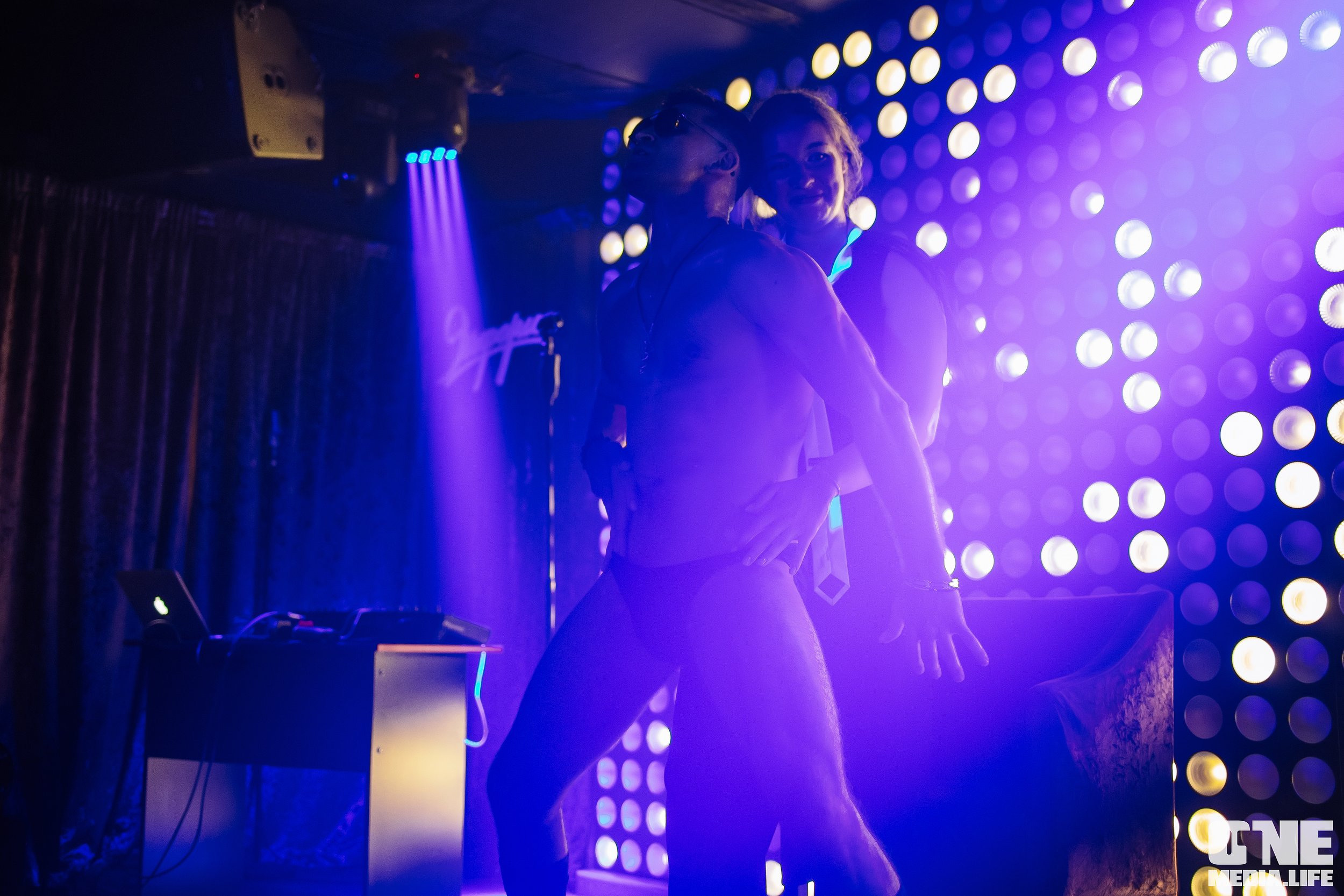 Репортаж из караоке-клуба Эйфория. One Media Life: фоторепортажи, фотоотчеты с мероприятий и заведений