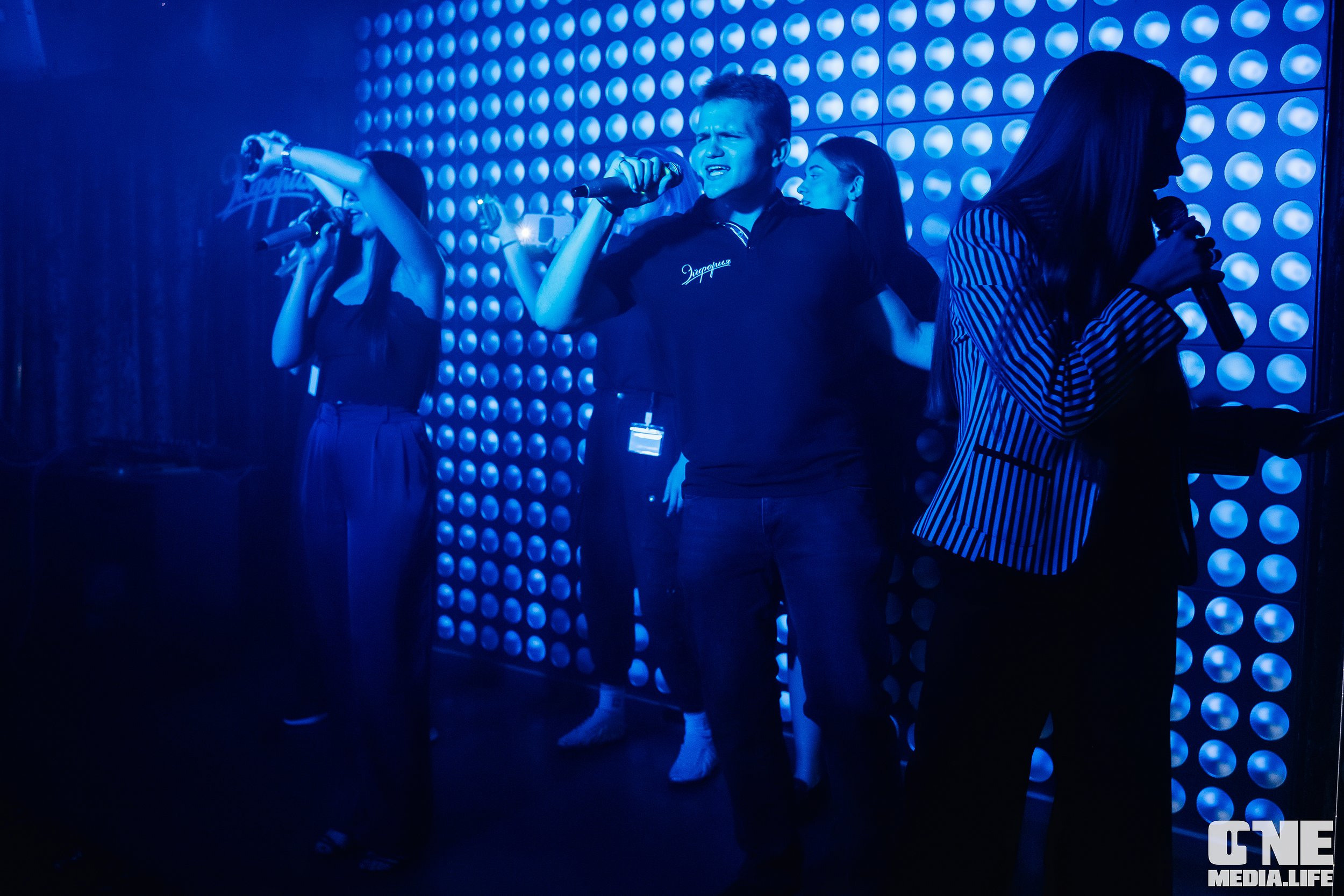 Фоторепортаж из караоке-клуба Эйфория. One Media Life: фоторепортажи, фотоотчеты с мероприятий и заведений