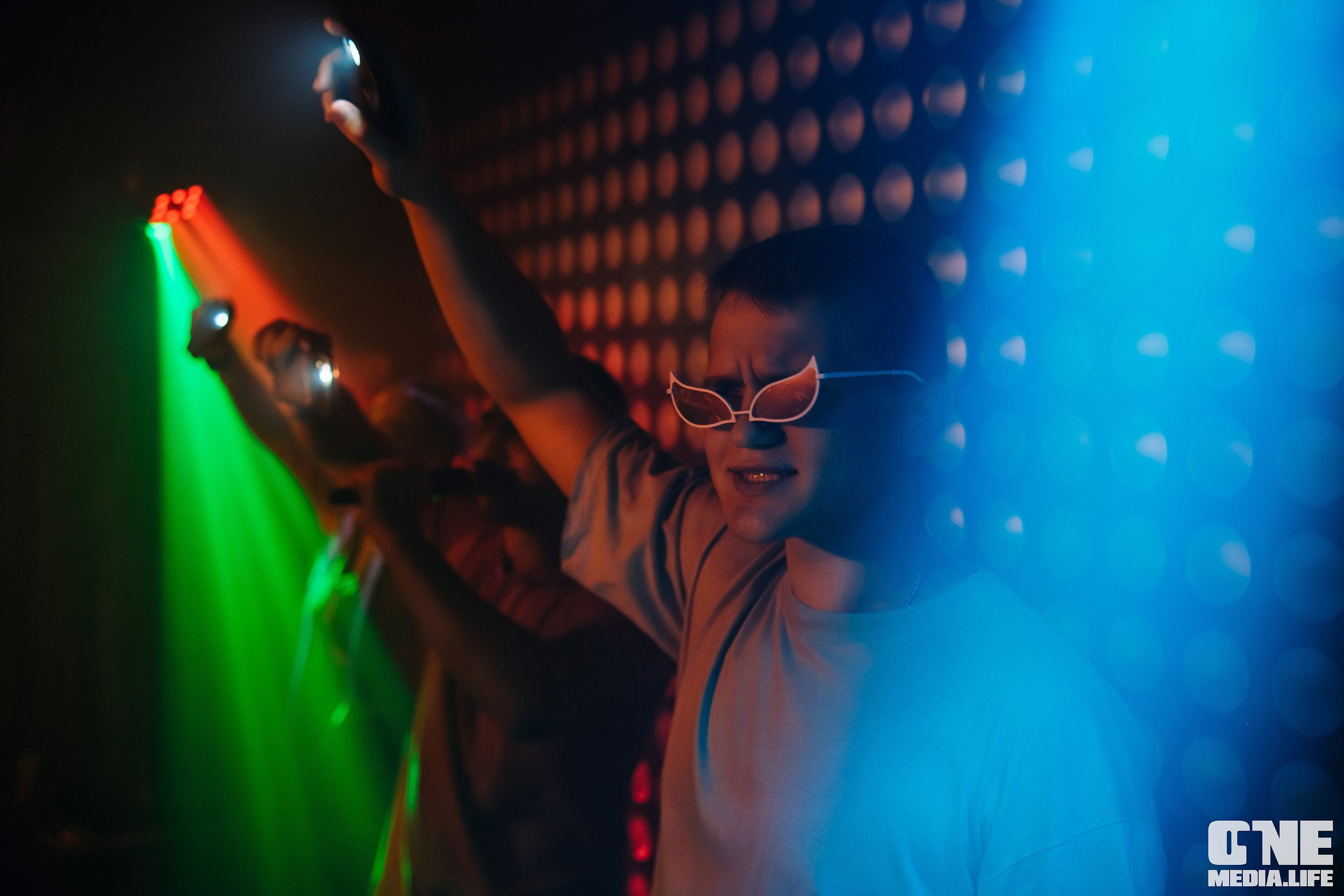 Фоторепортаж из караоке-клуба Эйфория. One Media Life: фоторепортажи, фотоотчеты с мероприятий и заведений