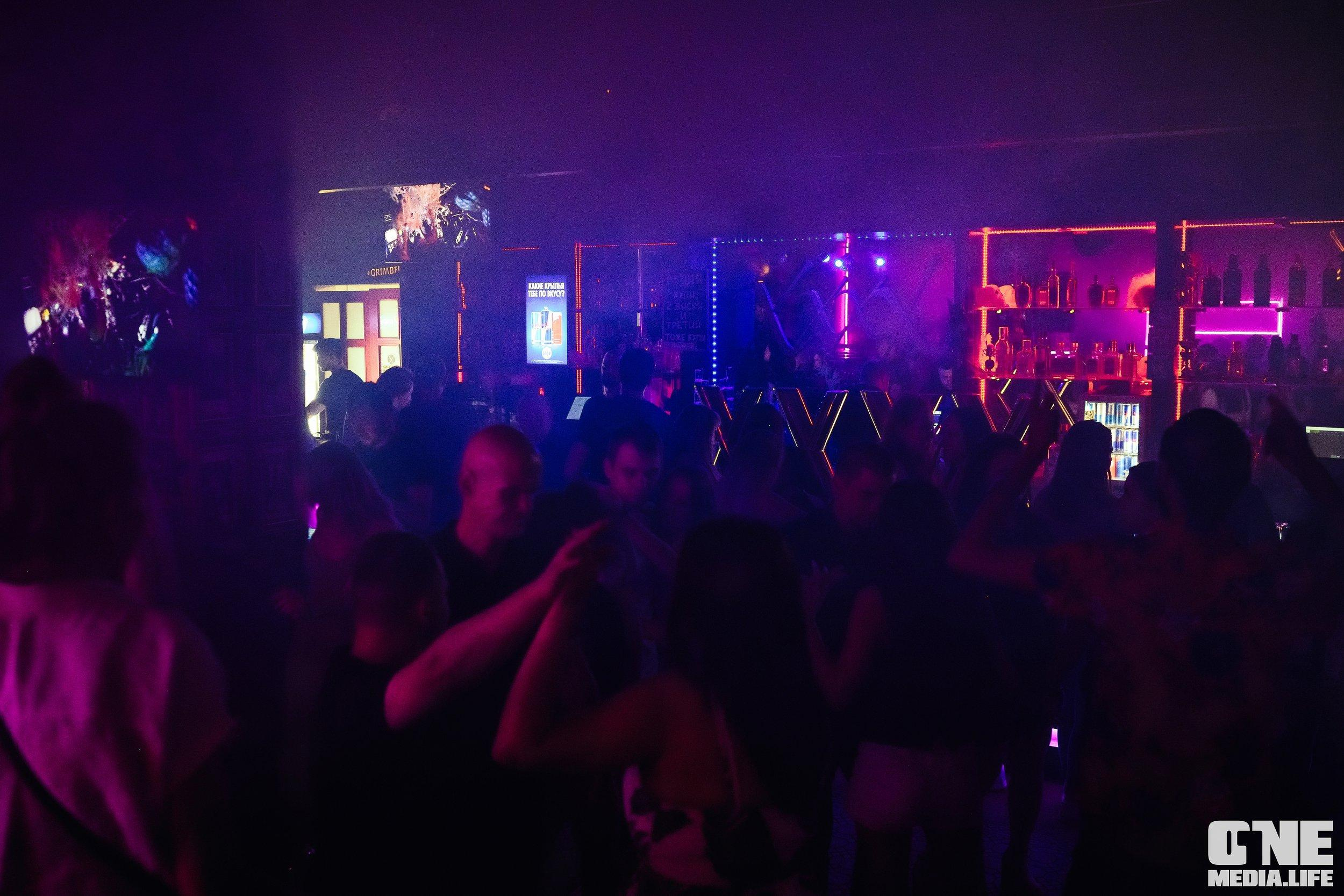 Репортаж из экстрим бара XxxX. One Media Life: фоторепортажи, фотоотчеты с мероприятий и заведений